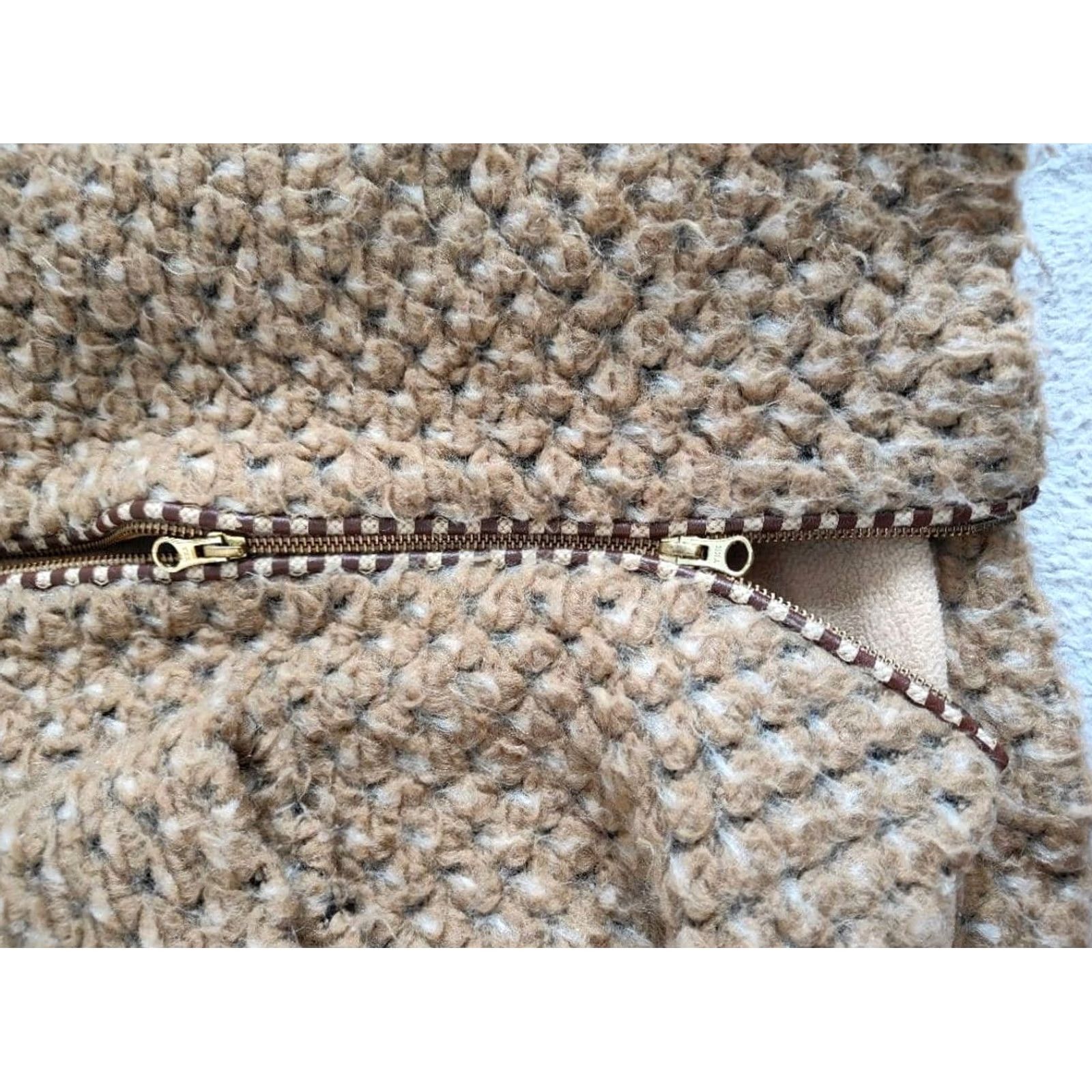Tsumori Chisato Tsumori Chisato Blouson Jacket Hoodie Brown Dot Mohair Loop Size 2 Women Outer Blouson Coat Hooded Size XS / US 0-2 / IT 36-38 - 7 Thumbnail