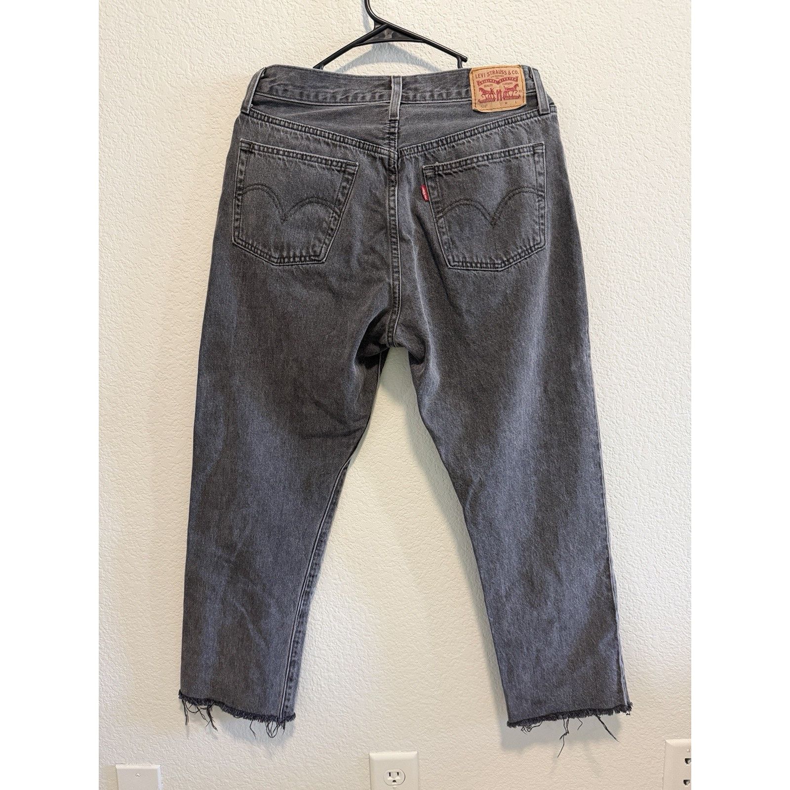 Levi's Levi’s 501 Jeans Mens 29x26 Gray Denim Button Fly Raw Hem Size US 29 - 2 Thumbnail