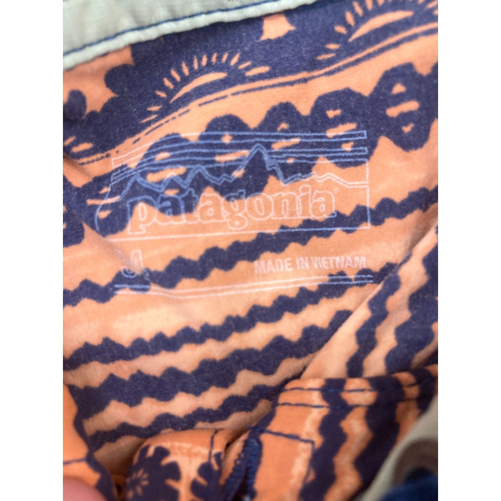 Patagonia Patagonia Mens 34 Blue Orange Tribal Swim Trunks Geometric Nylon Pockets Drawstring Lined Beach Outdoor Adults Mens Size US 34 / EU 50 - 2 Thumbnail