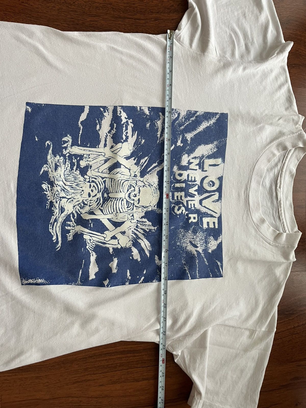 Other 90s Fashion Victim " Love Never Dies" Skeleton Freaky shirt Size US XL / EU 56 / 4 - 6 Thumbnail
