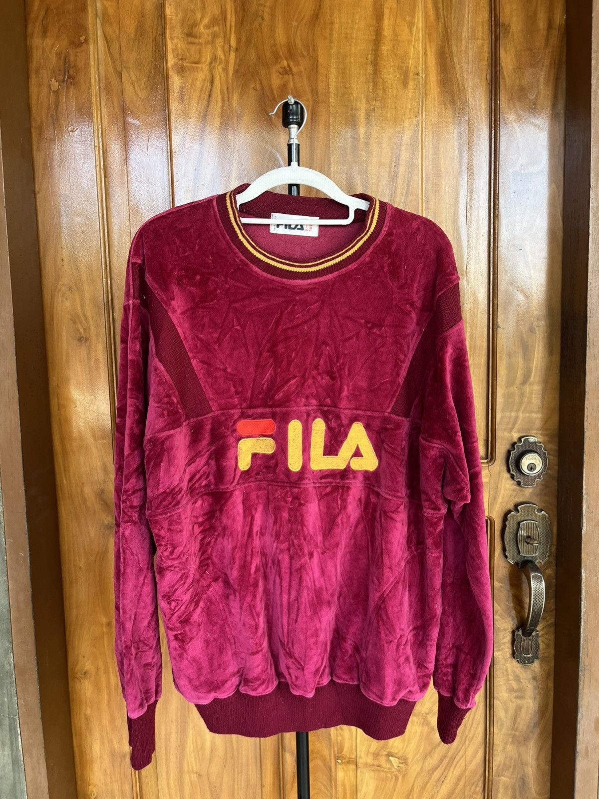 Fila Vintage 80s Fila Velour Sweatshirt Size US L / EU 52-54 / 3 - 1 Thumbnail