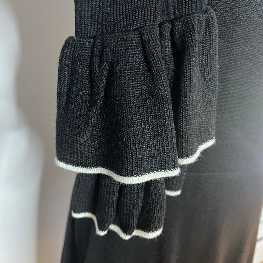 Vince Camuto Vince Camuto Black White Trimmed Layered Ruffle Cuff Sweater Size L / US 10 / IT 46 - 7 Thumbnail