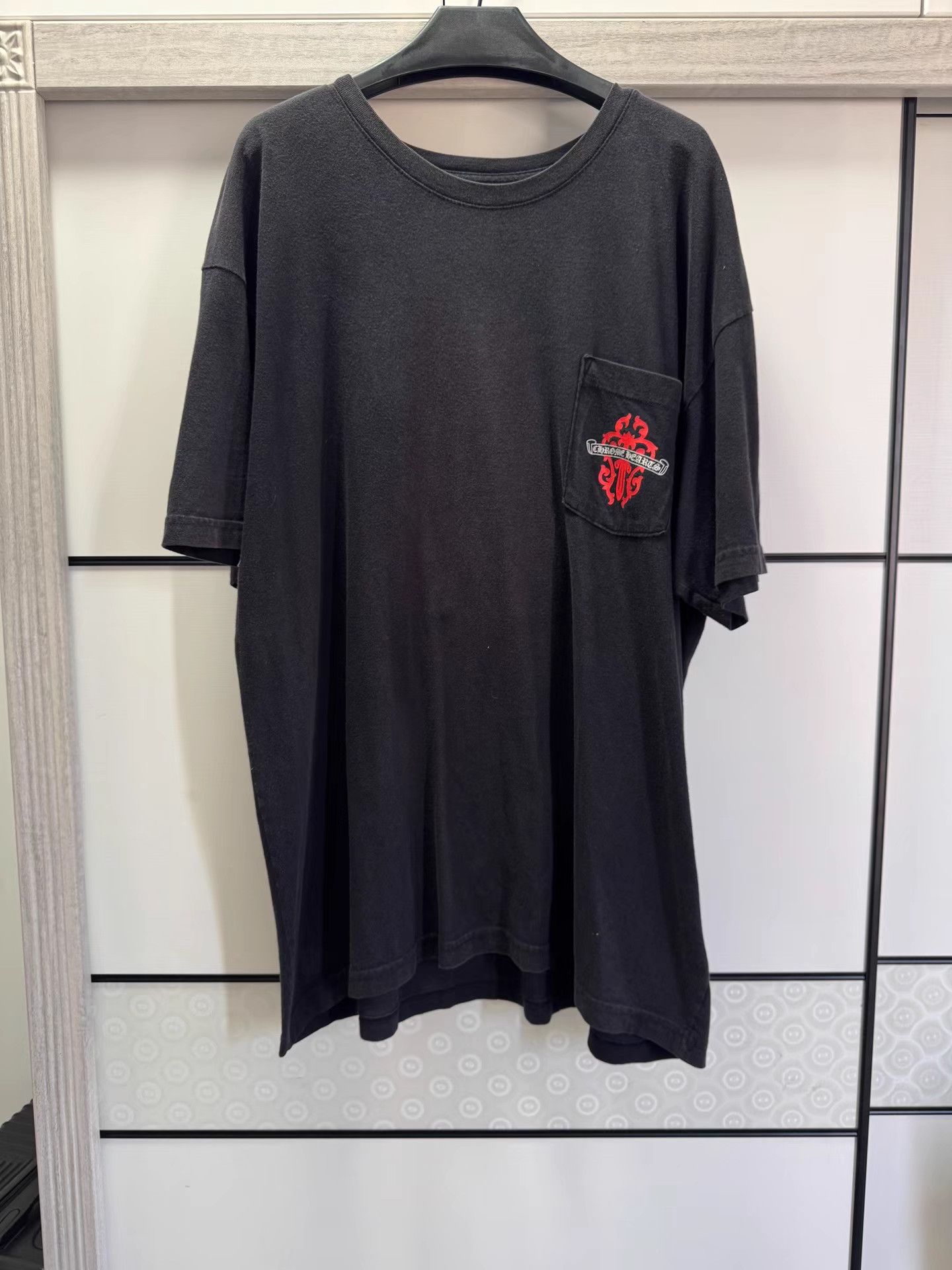 Chrome Hearts Chrome Hearts Red Vine Dagger T-Shirt Size US XXL / EU 58 / 5 - 2 Thumbnail