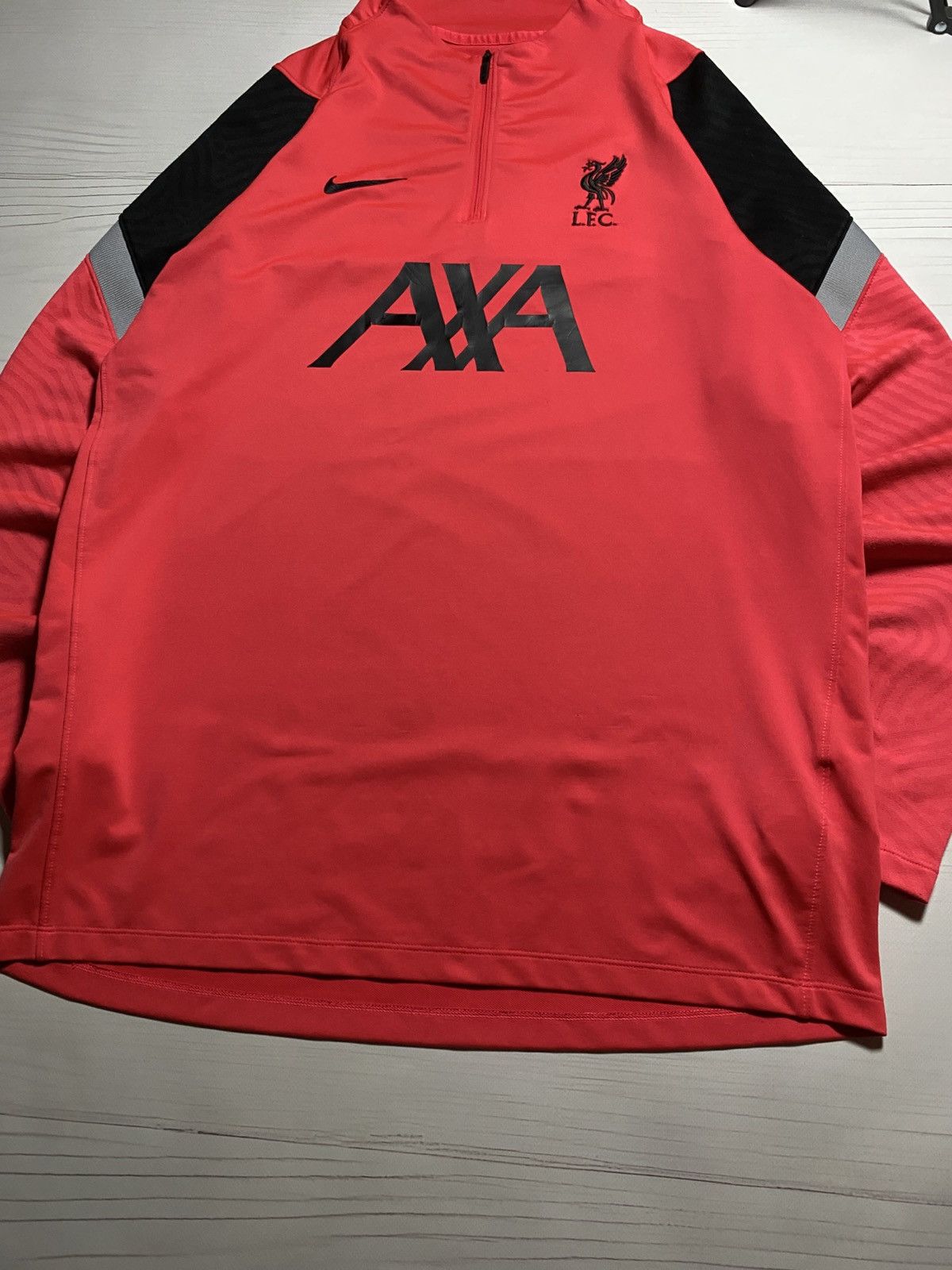 Nike Nike Liverpool 2020/21 training AXA soccer longsleeve jersey Size US L / EU 52-54 / 3 - 6 Thumbnail