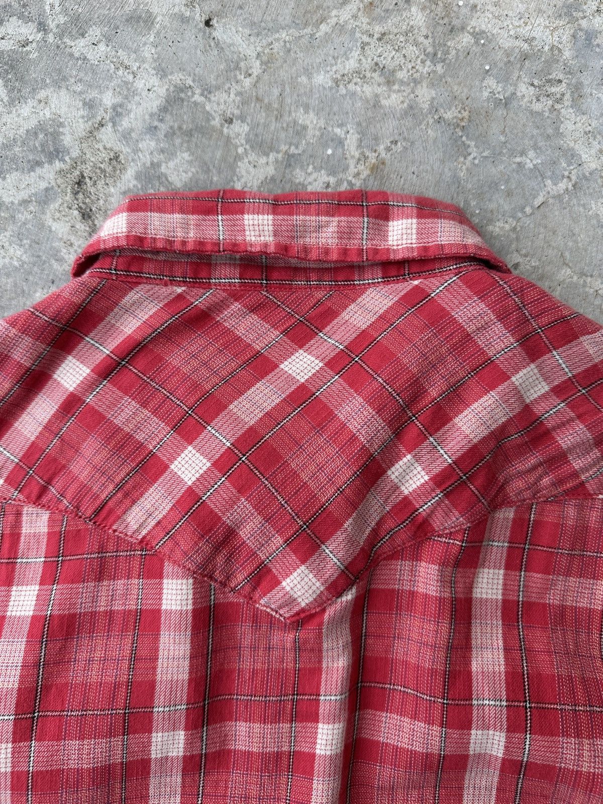 Levi's Levi’s Western Pink Salmon Snapped Plaid Flannel Shirt Size US L / EU 52-54 / 3 - 4 Thumbnail