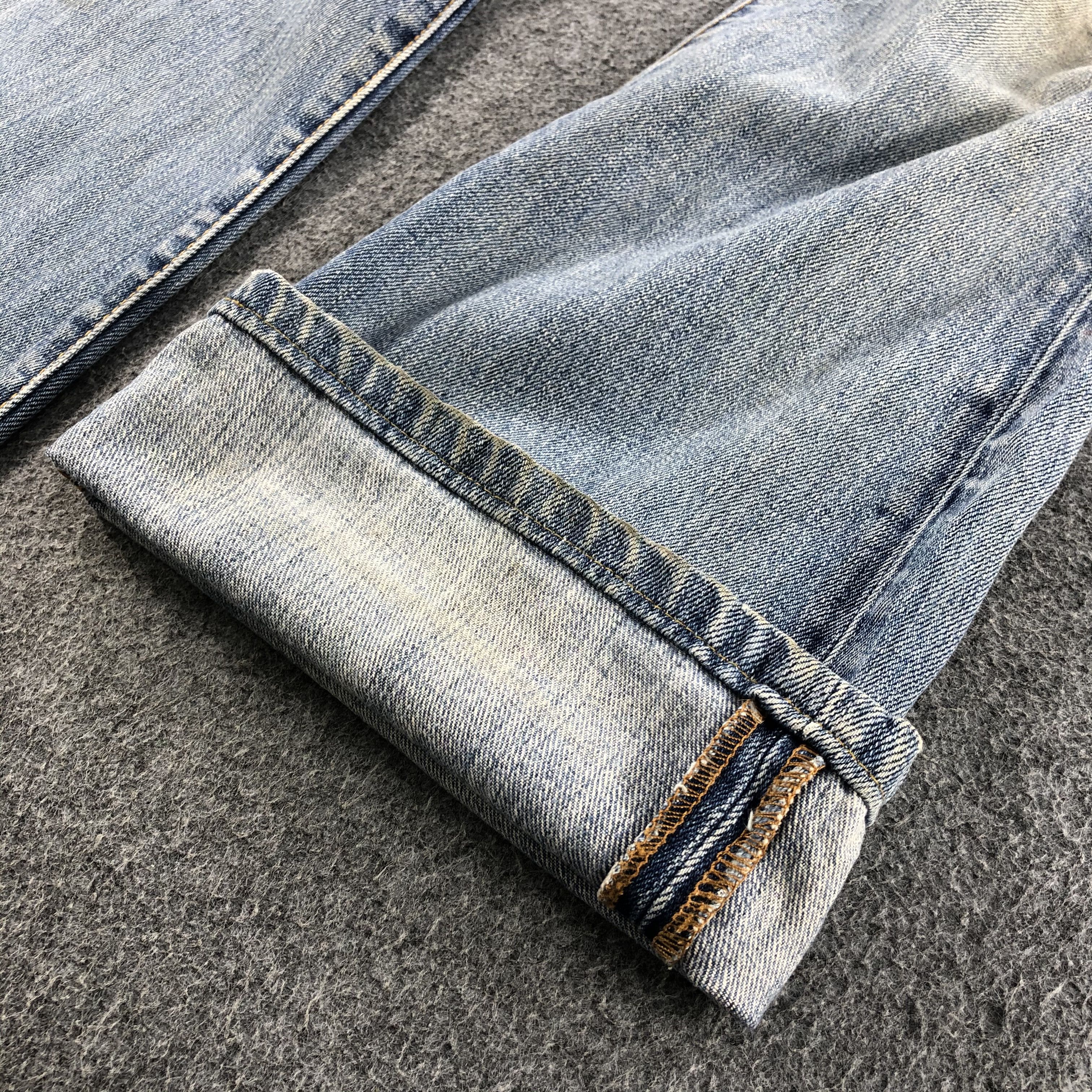 Levi's Vintage Light Wash Levis Flare Jeans- J1300 Size US 33 - 6 Thumbnail