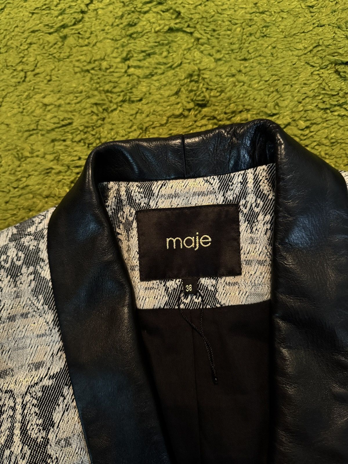 Designer × Maje Maje oldmoney style jacquard blazer with leather collar Size S / US 4 / IT 40 - 4 Thumbnail
