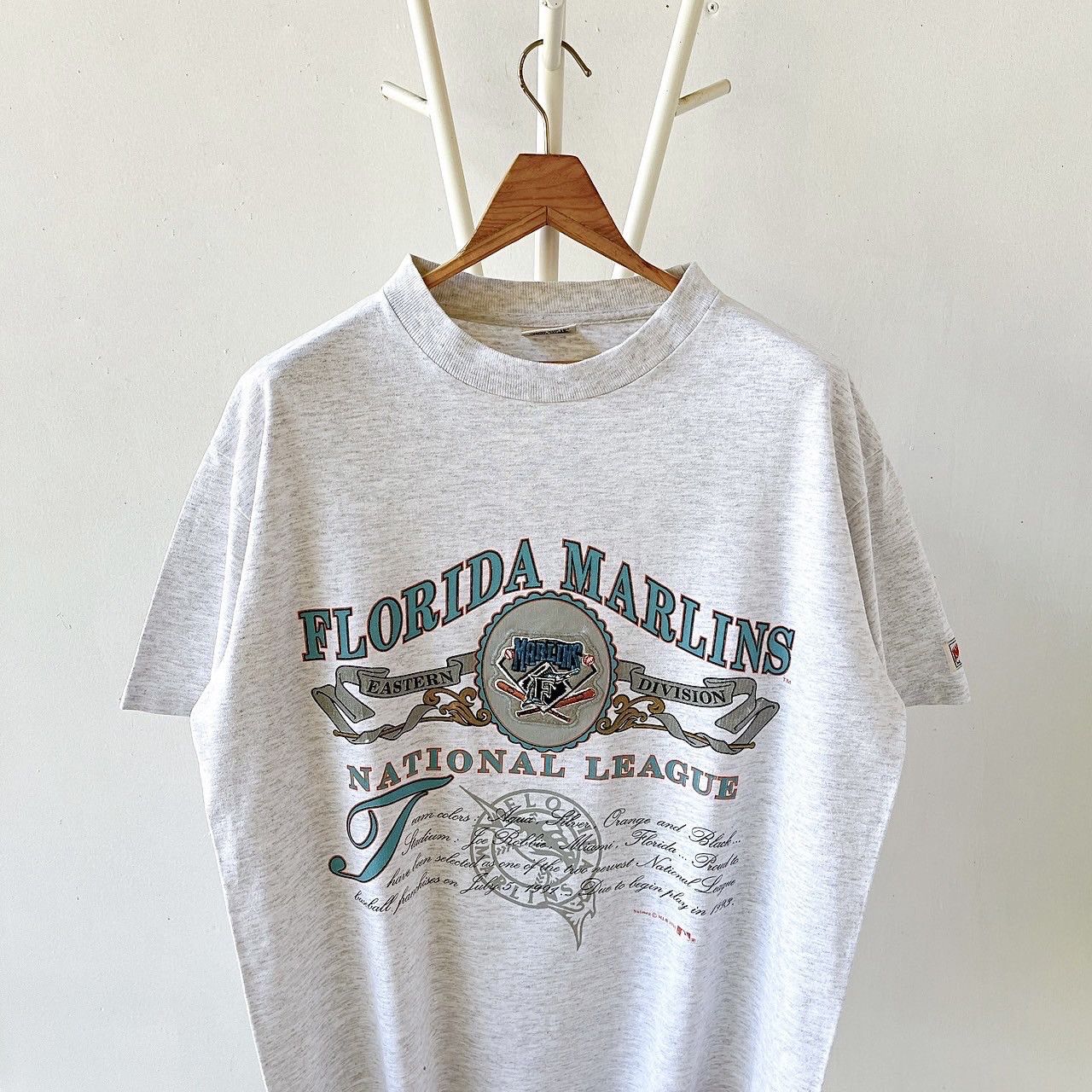 Vintage 90s Florida Marlins MLB t-shirt/ XL Size US XL / EU 56 / 4 - 3 Thumbnail
