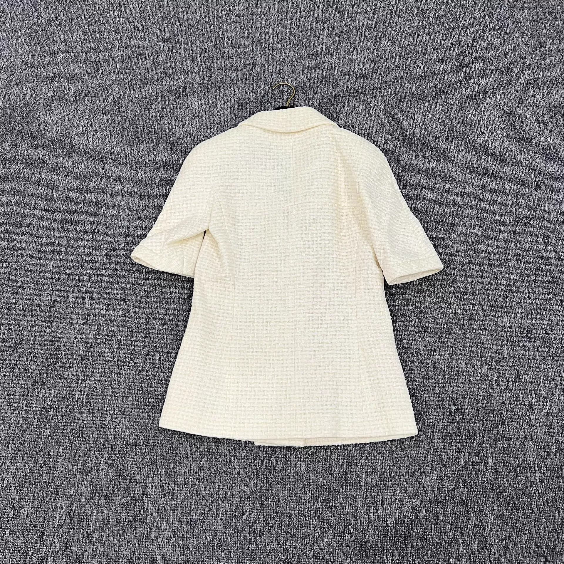 Chanel Chanel White Tweed Double-Breasted Short-Sleeve Jacket Size S / US 4 / IT 40 - 2 Thumbnail