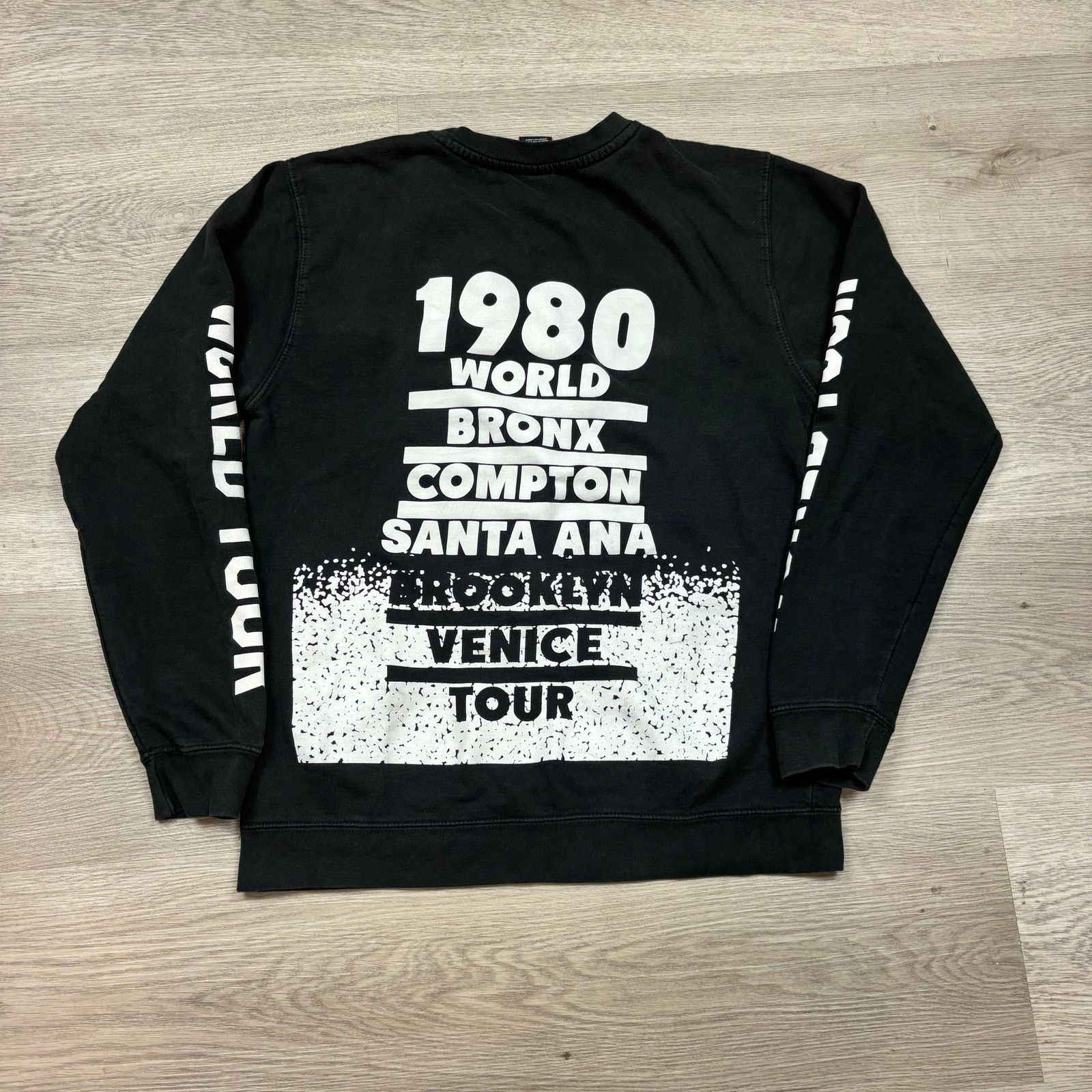 Stussy Vintage Stussy Skull World Tour Sweatshirt Sweater Size M Size US M / EU 48-50 / 2 - 3 Thumbnail