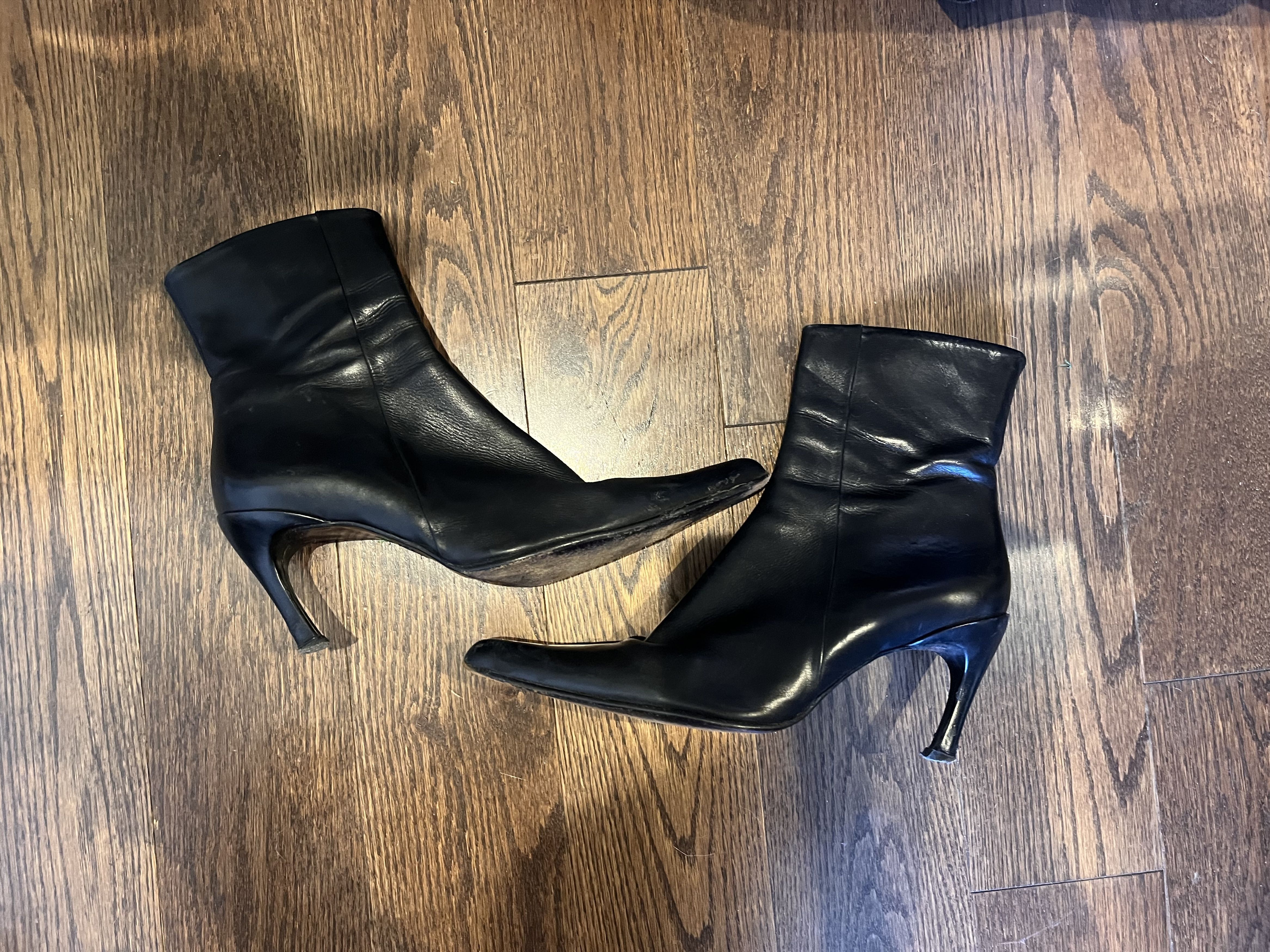 Saint Laurent Paris Freelance Paris Pointed Bootie Size US 8.5 / IT 38.5 - 1 Thumbnail