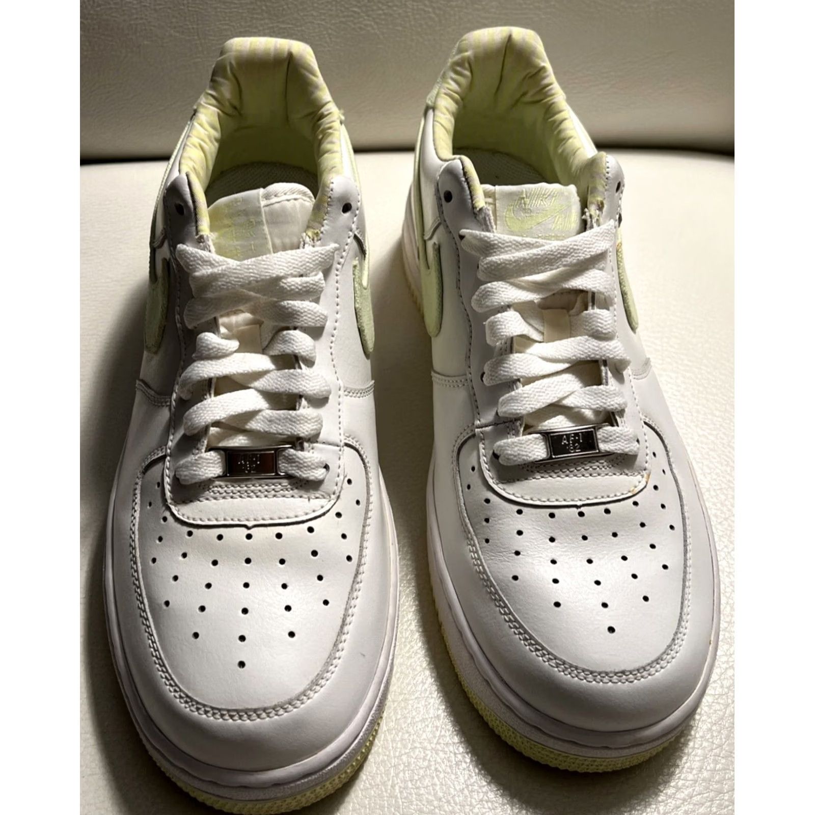 Nike Nike Air Force One 315115-137 Women’s 11 White Barley Volt Low Top Leather Sneakers Basketball Shoes Womens Size US 9 / IT 39 - 2 Thumbnail