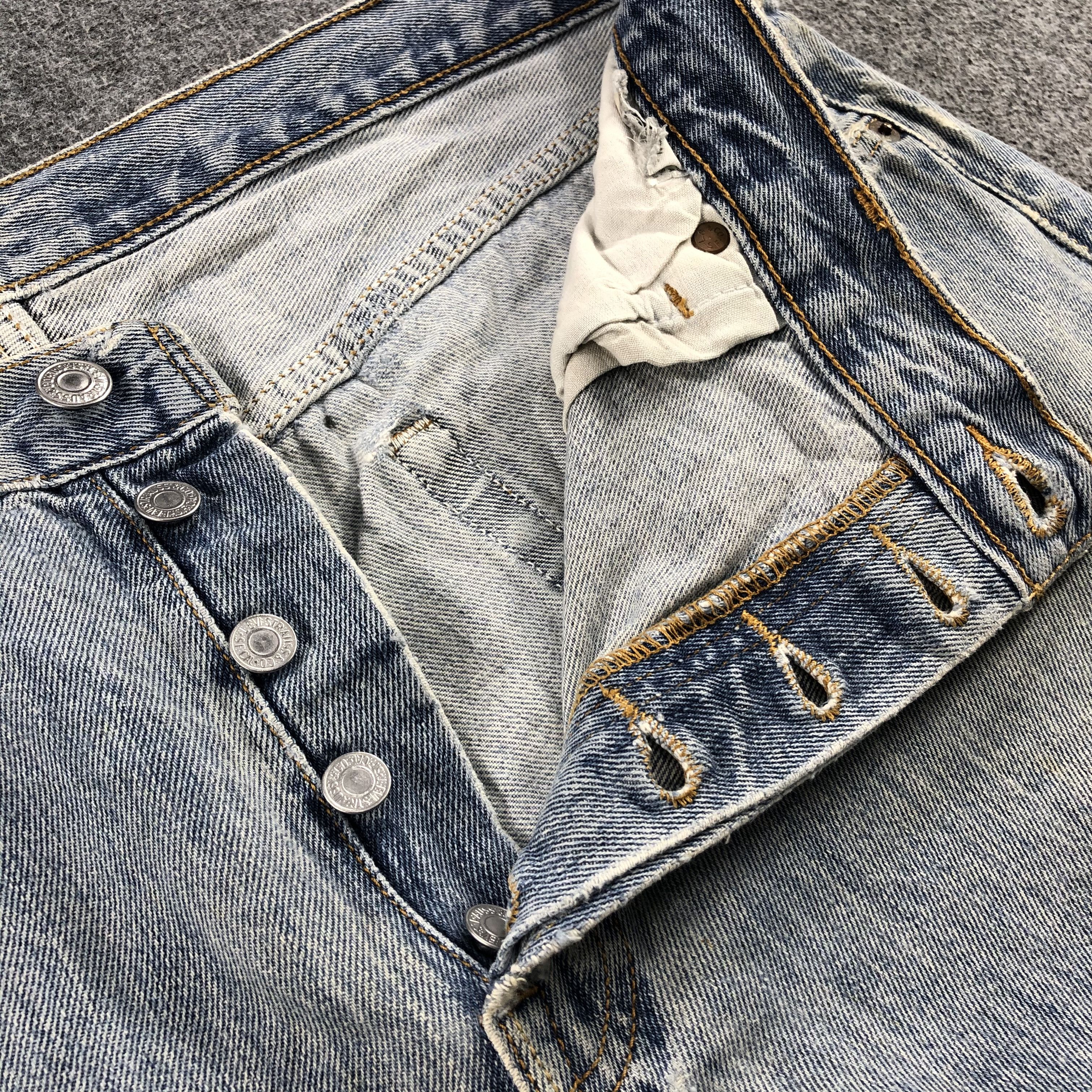 Levi's Vintage Light Wash Levis 501 Jeans-J2166 Size US 36 / EU 52 - 14 Thumbnail