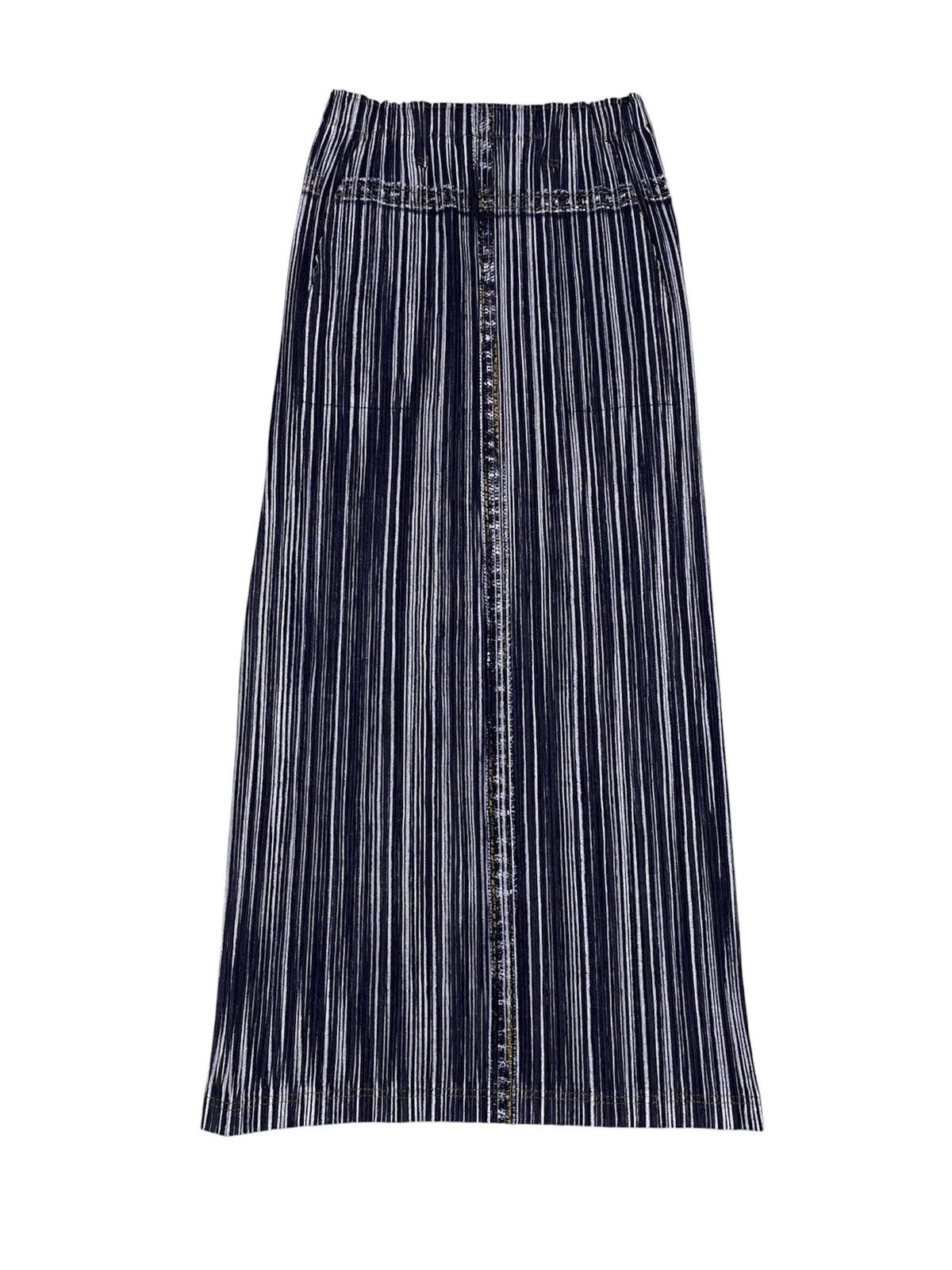 Pleats Please Issey Miyake Pleats Please Denim Patterned Pleated Midi Skirt Size 30" / US 8 / IT 44 - 3 Thumbnail
