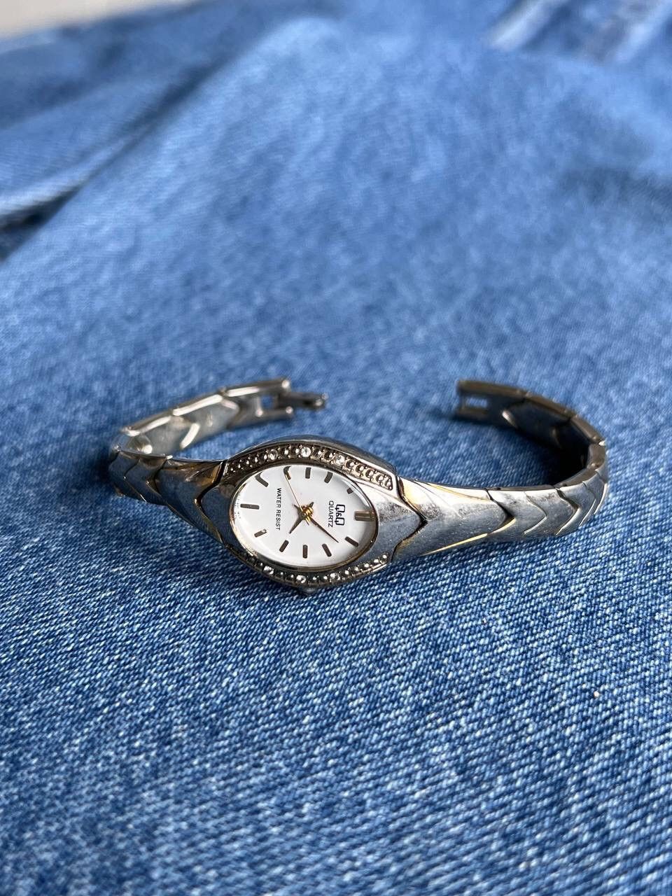 Japanese Brand × Vintage Vintage Japanese style futuristic Watch QQ 90s Japan Size ONE SIZE - 1 Thumbnail