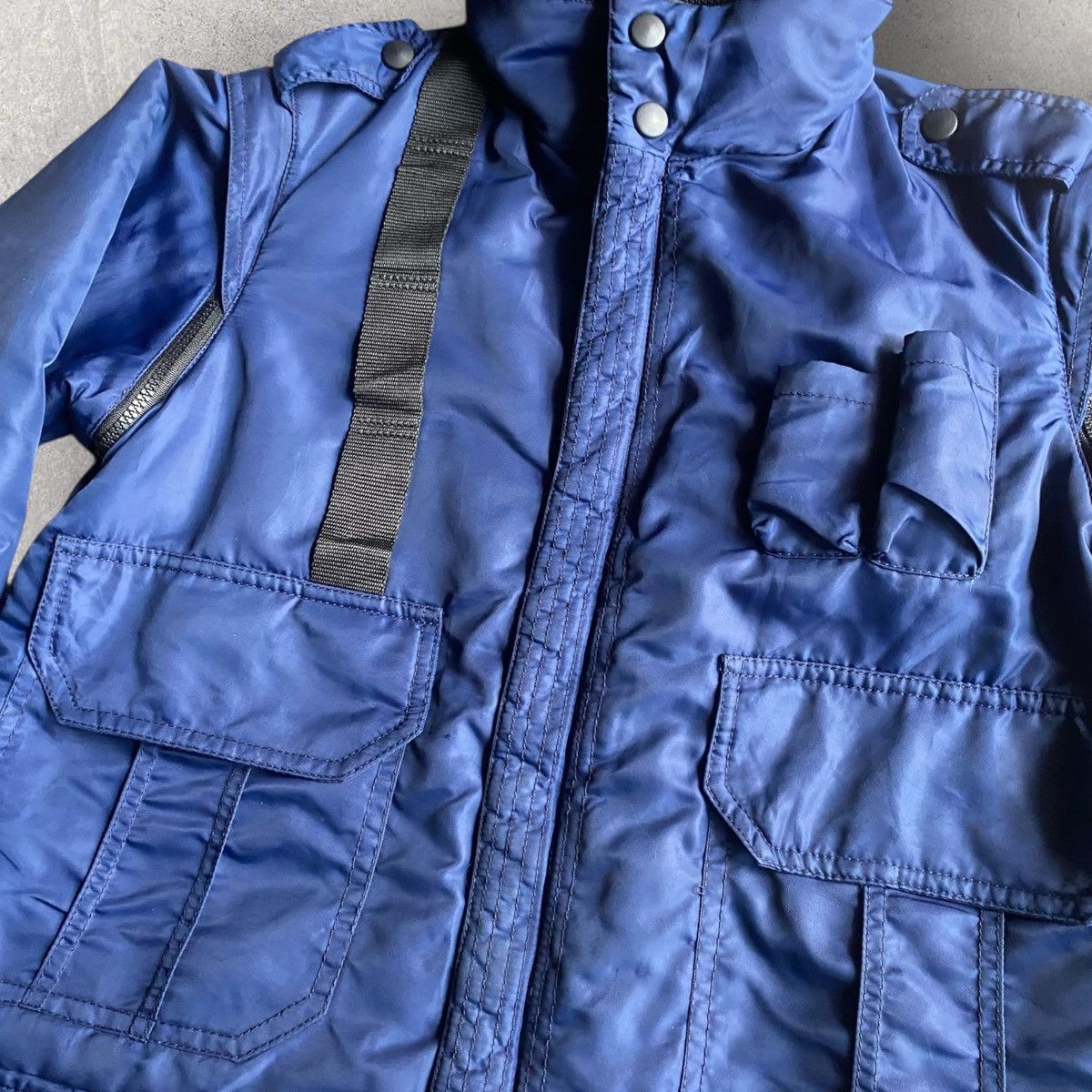 Dolce & Gabbana 2000’s D&G Detachable Hood And Sleeve Jacket Size US M / EU 48-50 / 2 - 3 Thumbnail