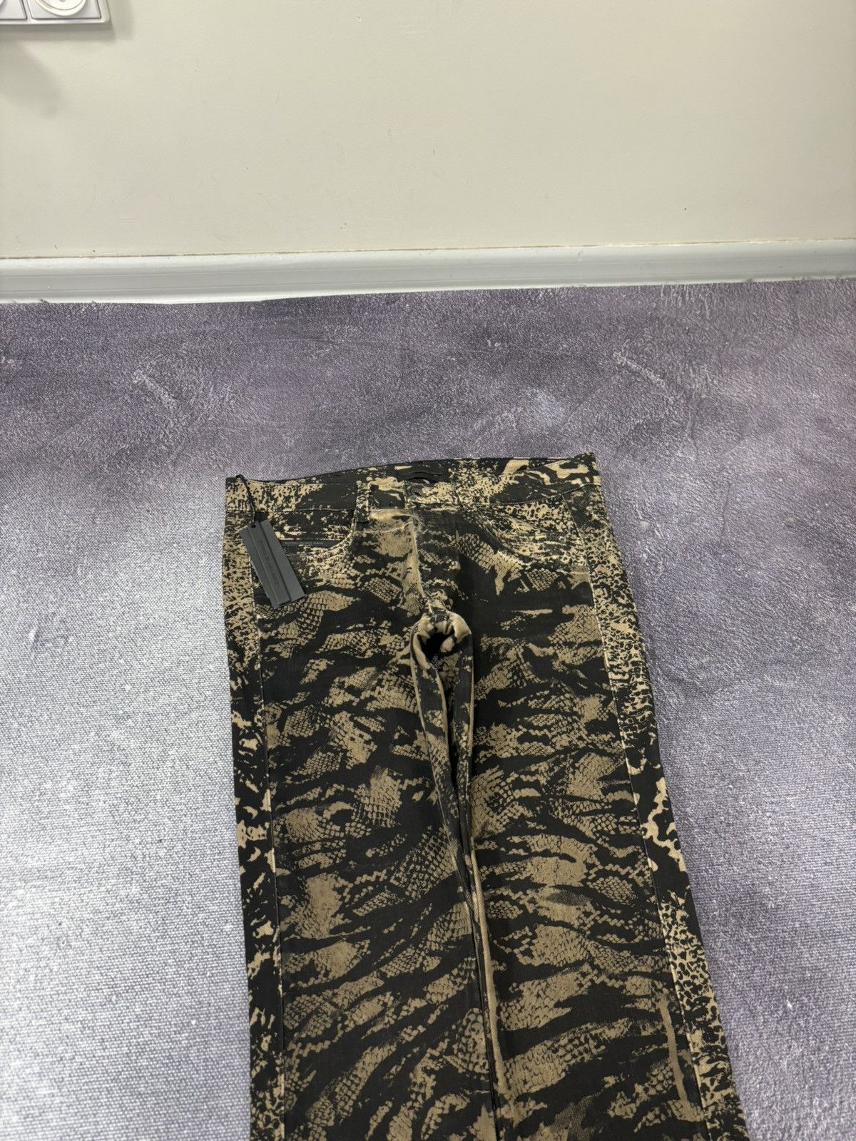 Diesel Black Gold Diesel Black Gold NWT Women’s Y2K Snake Camo Skinny Jeans Size 26" / US 2 / IT 38 - 4 Thumbnail