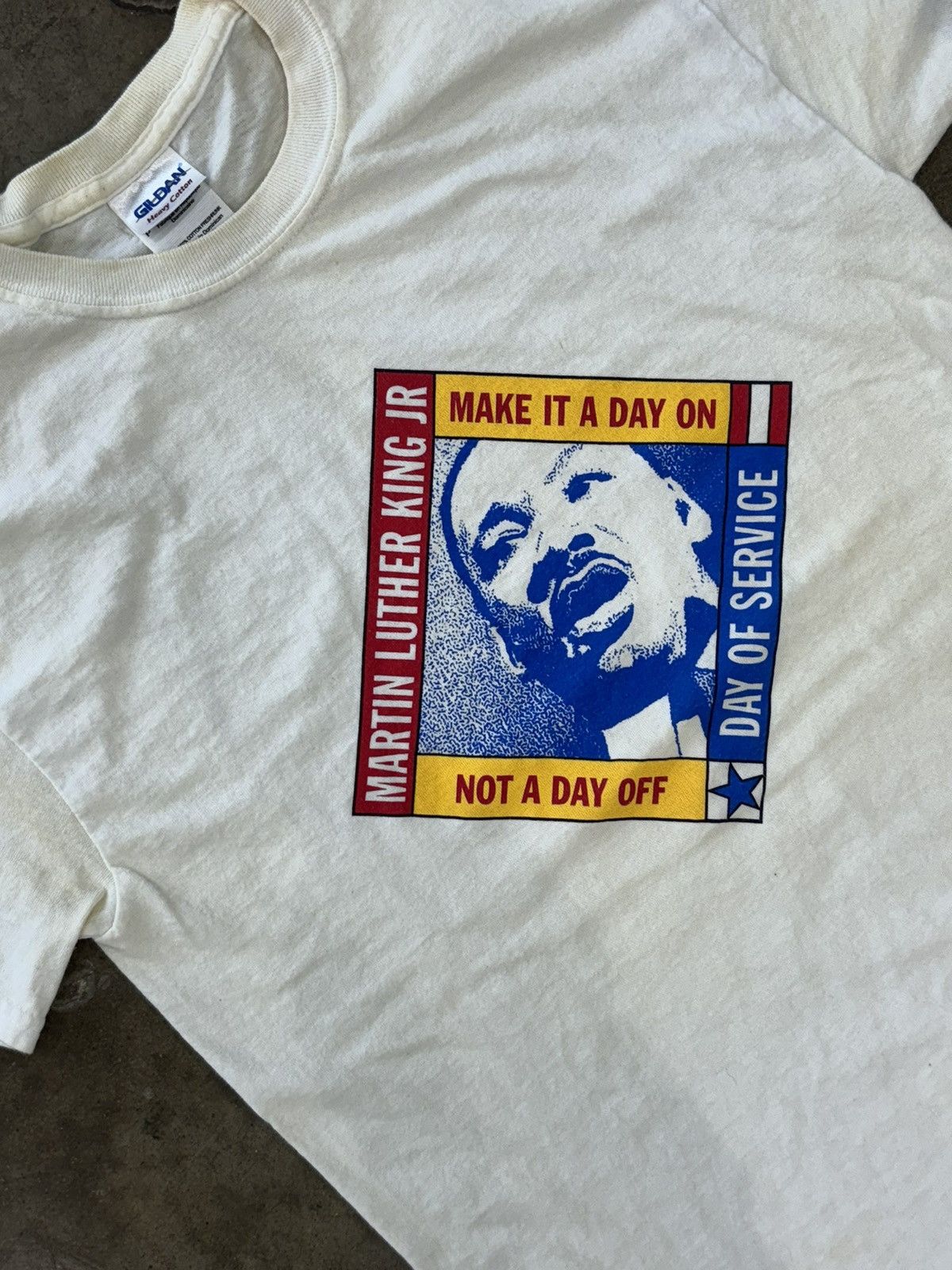Vintage Vintage MLK make it a Day on Not a Day off Tee Small Size US S / EU 44-46 / 1 - 1 Thumbnail