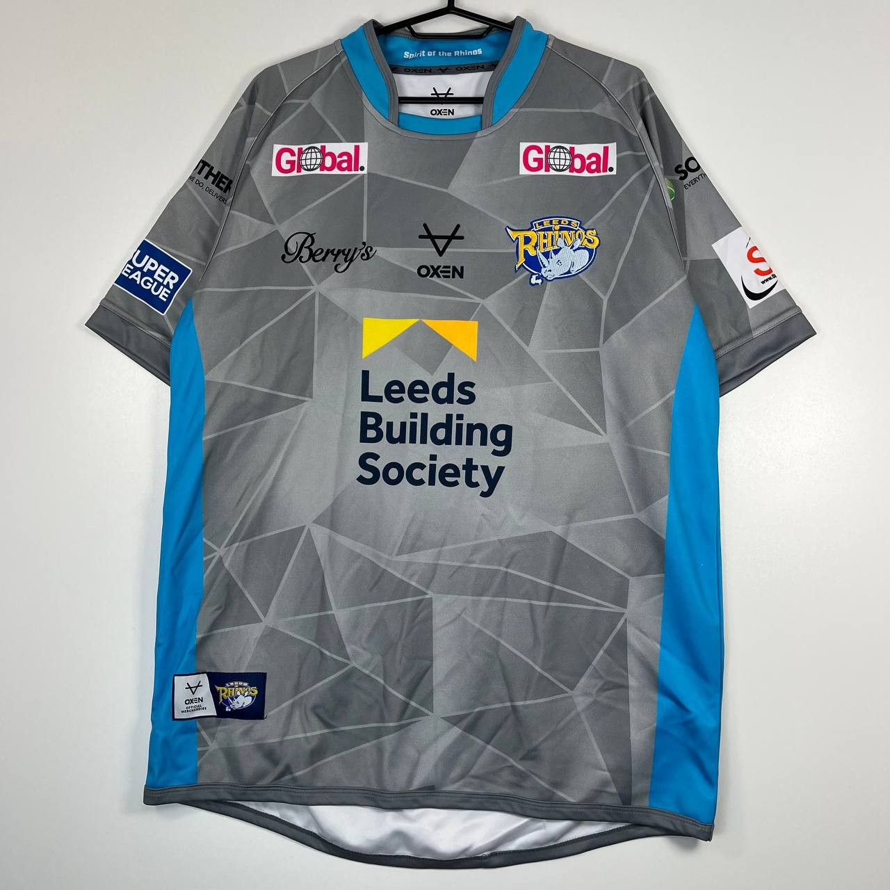 Other Leeds Rhinos Oxen Rugby League Shirt Grey Blue Leeds Size XL Size US XL / EU 56 / 4 - 6 Thumbnail