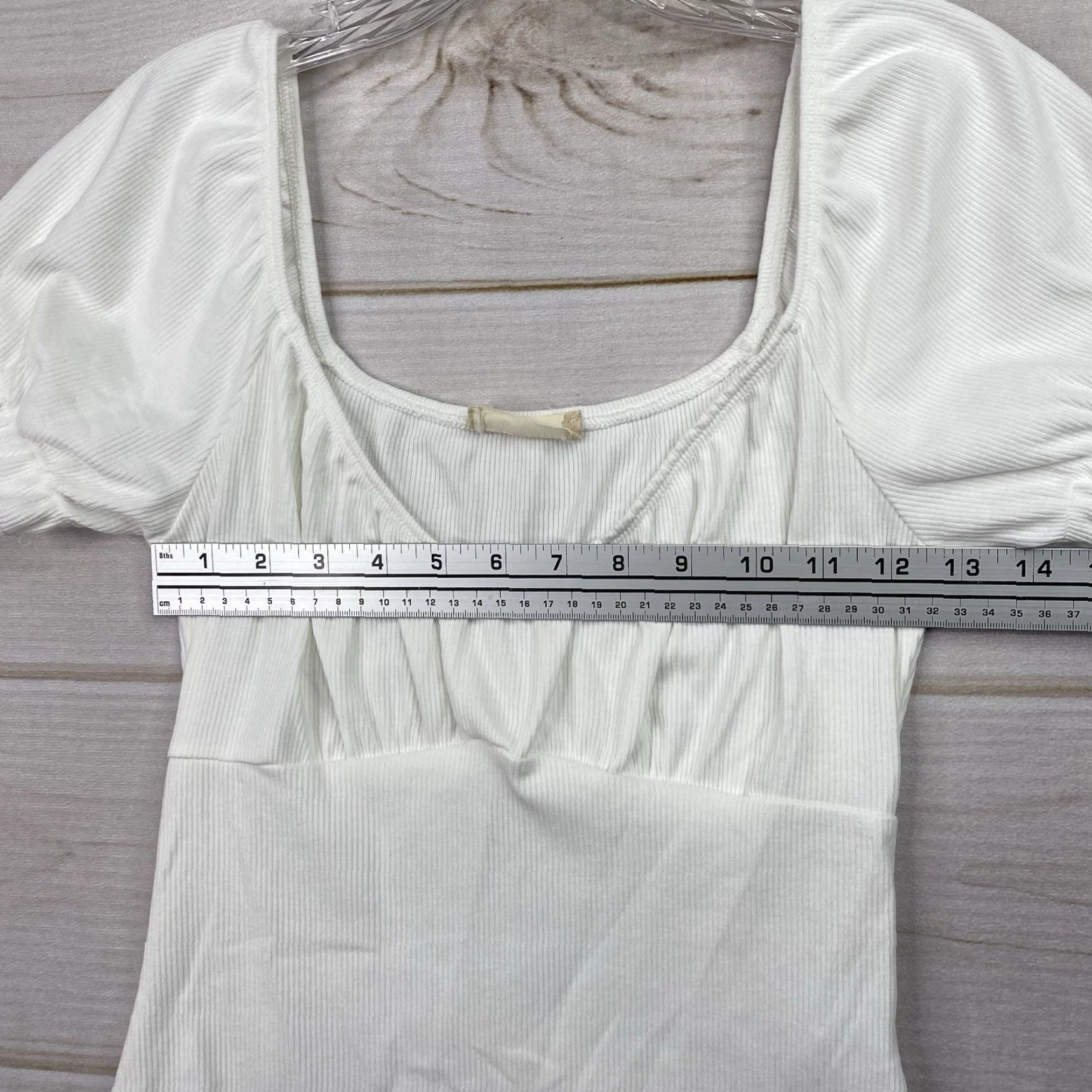 Vintage Altar'd State Bodysuit White Womens S Short Puff Sleeve Ruffle Ribbed Knit Cute Size S / US 4 / IT 40 - 5 Thumbnail