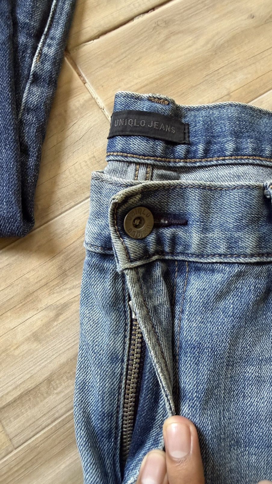 Uniqlo Combo Uniqlo jeans salvaged Size US 34 / EU 50 - 10 Thumbnail