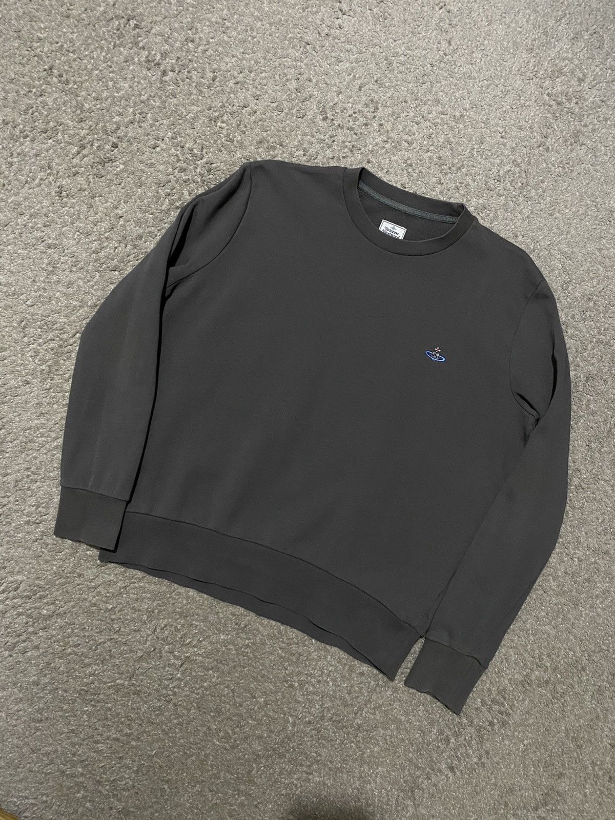 Vivienne Westwood Vivienne Westwood Basic Small Logo Crewneck orb logo y2k Size US L / EU 52-54 / 3 - 6 Thumbnail