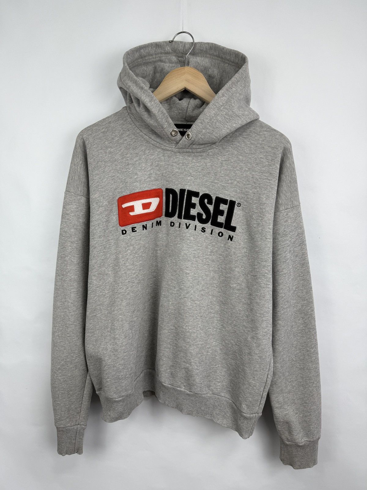 Diesel 🇺🇸 Vintage Y2K Diesel Classic Hoodie Retro Rare Hype Size US M / EU 48-50 / 2 - 3 Thumbnail