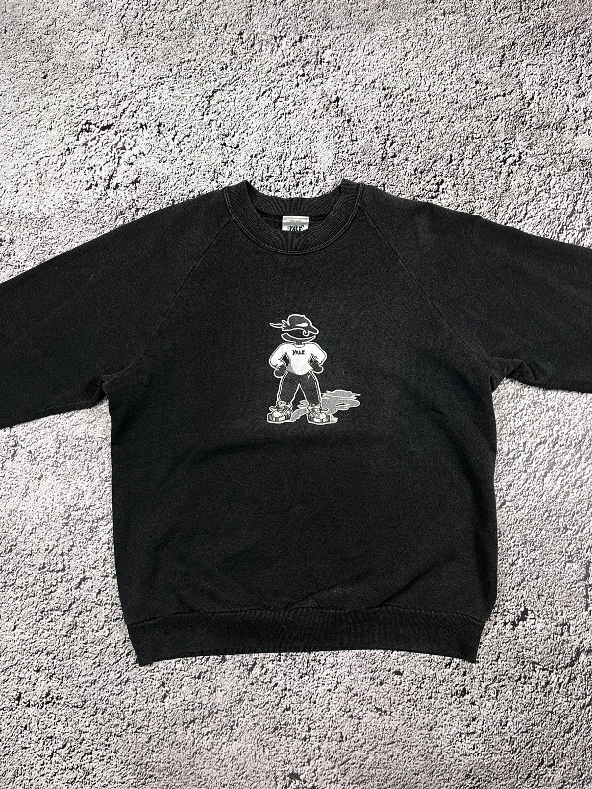 Vintage Vintage 90s Yale University Sweatshirt streetwear rare M Size US M / EU 48-50 / 2 - 6 Thumbnail