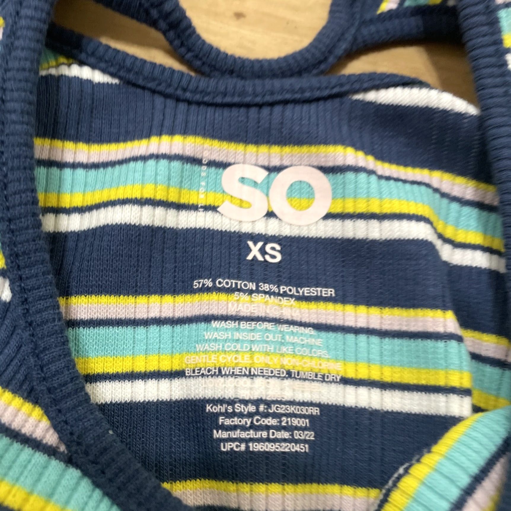 Vintage SO Shirt XS Womens Cropped Hoop Knit Top Blue Green Stripe Breathe Stretch Model XS Casual Summer Size XS / US 0-2 / IT 36-38 - 7 Thumbnail