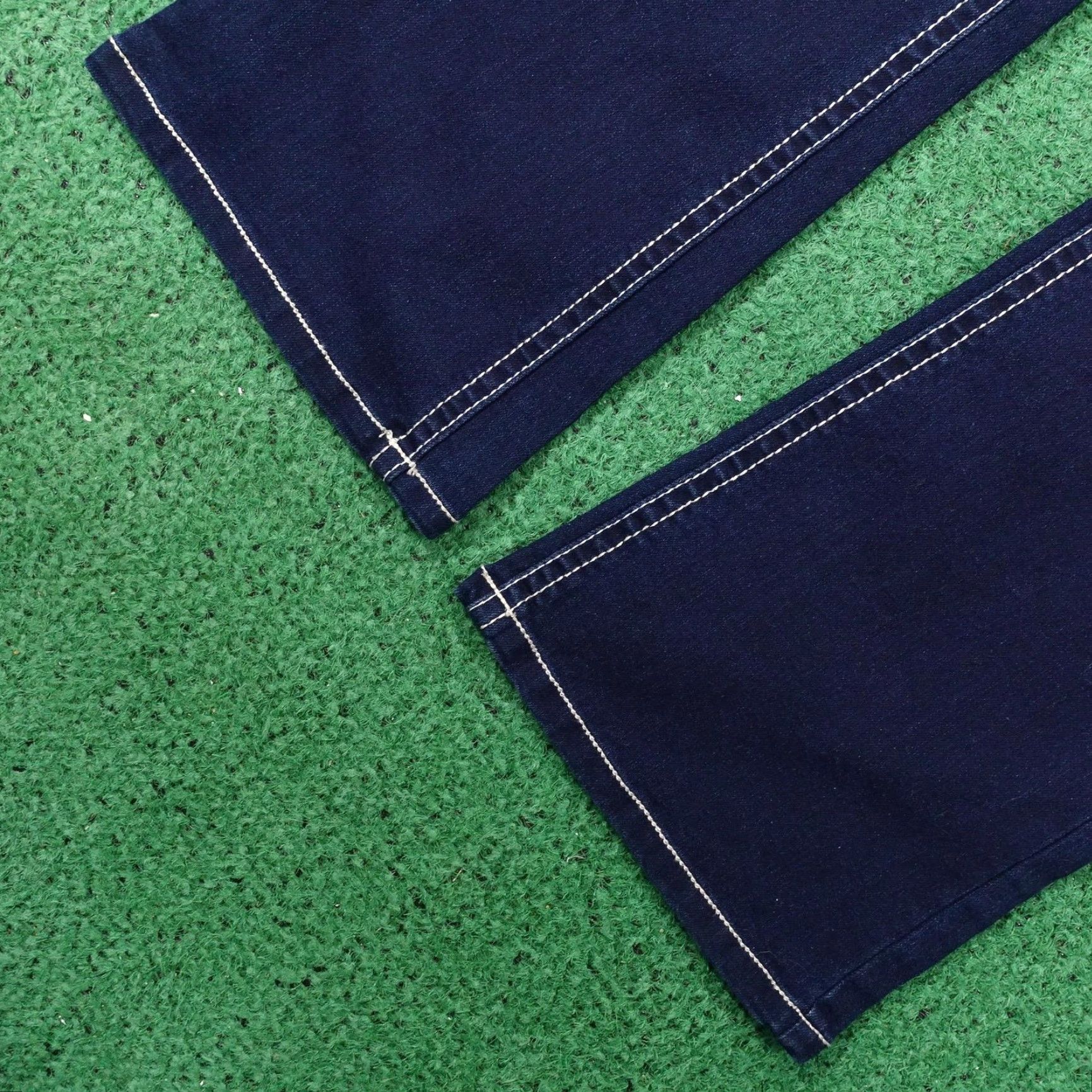 Vintage WallFlower Jeans Womens Size 11 Blue Flared Dark Wash 32x33.5 Denim Size 32" / US 10 / IT 46 - 4 Thumbnail