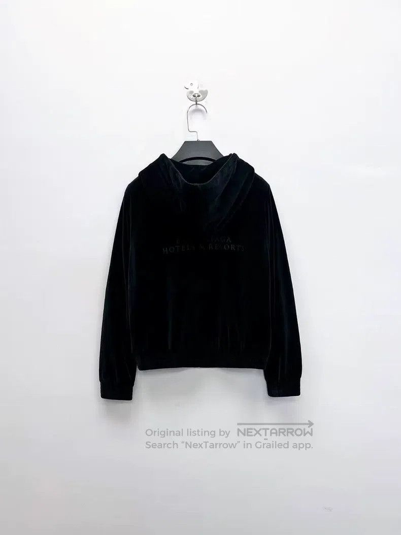 Balenciaga Balenciaga Black Velvet Embroidered Letter Logo Short Zipp Size US L / EU 52-54 / 3 - 2 Thumbnail