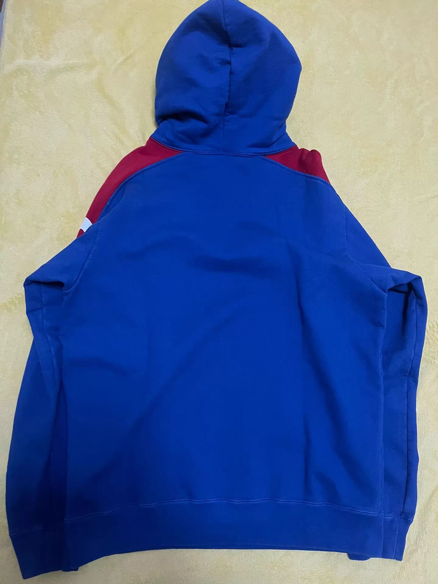 Supreme Supreme Red & Blue Color Block Hoodie L Logo Sleeve Badge Size US L / EU 52-54 / 3 - 2 Thumbnail