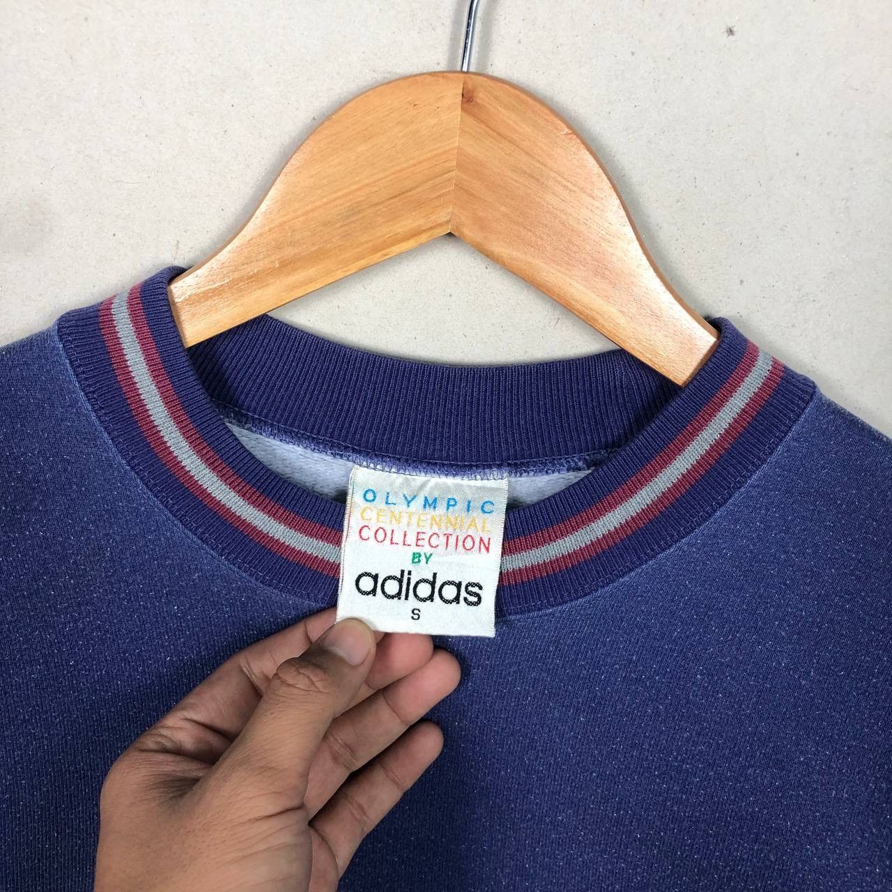 Adidas Vintage Adidas 1960 Winter Olympics Sweatshirt Jumper Size US L / EU 52-54 / 3 - 8 Thumbnail