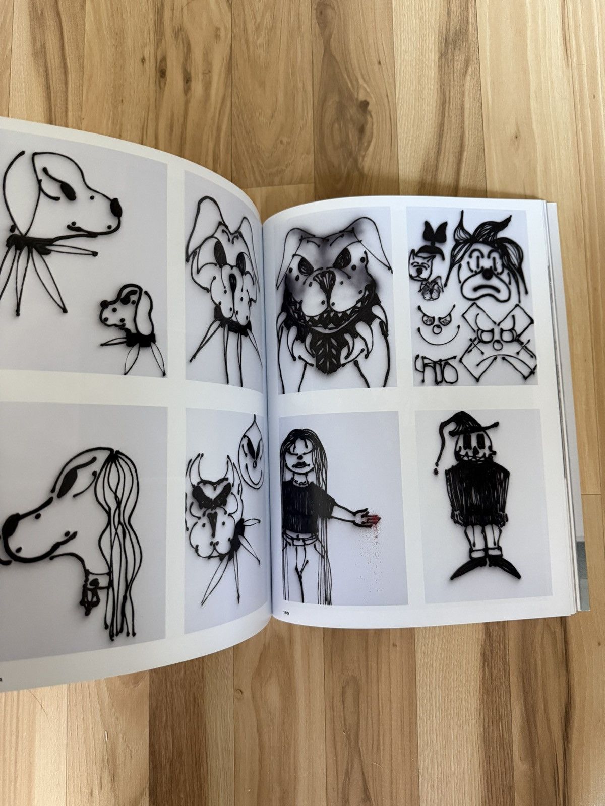 Chito Chito magazine graffiti Size ONE SIZE - 3 Thumbnail