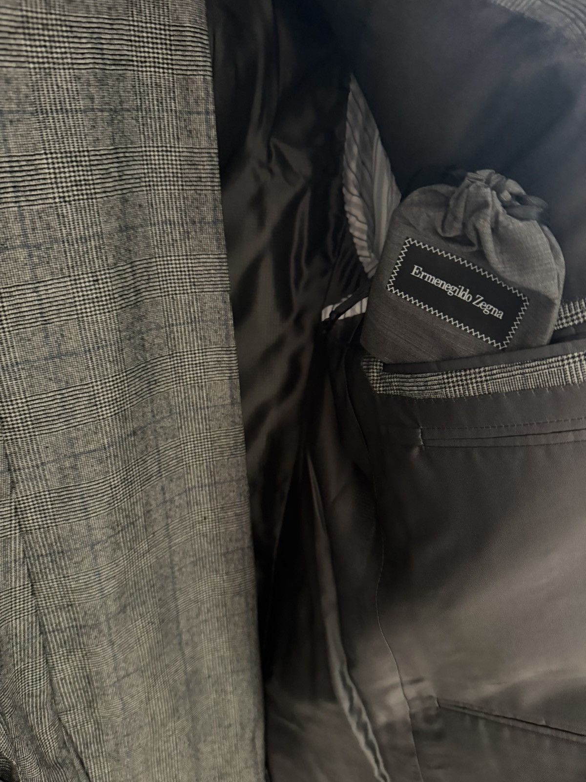 Ermenegildo Zegna Ermenegildo Zegna Gray Plaid 2-Piece Suit Size 40R US /50 IT Size 40R - 7 Thumbnail