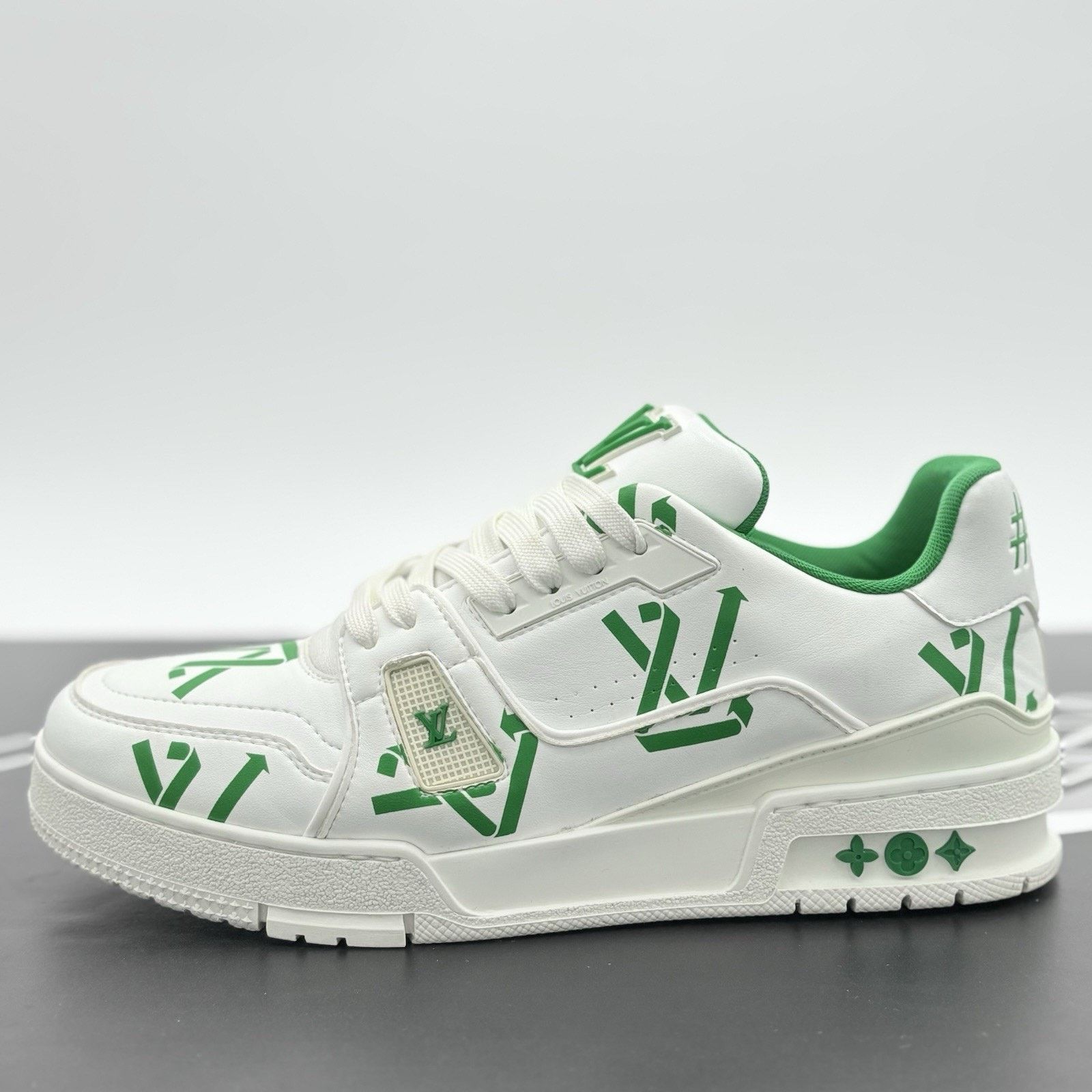 Louis Vuitton Louis Vuitton Trainer ' White Green Recycled ' | CLEAN! Size US 8 / EU 41 - 8 Thumbnail