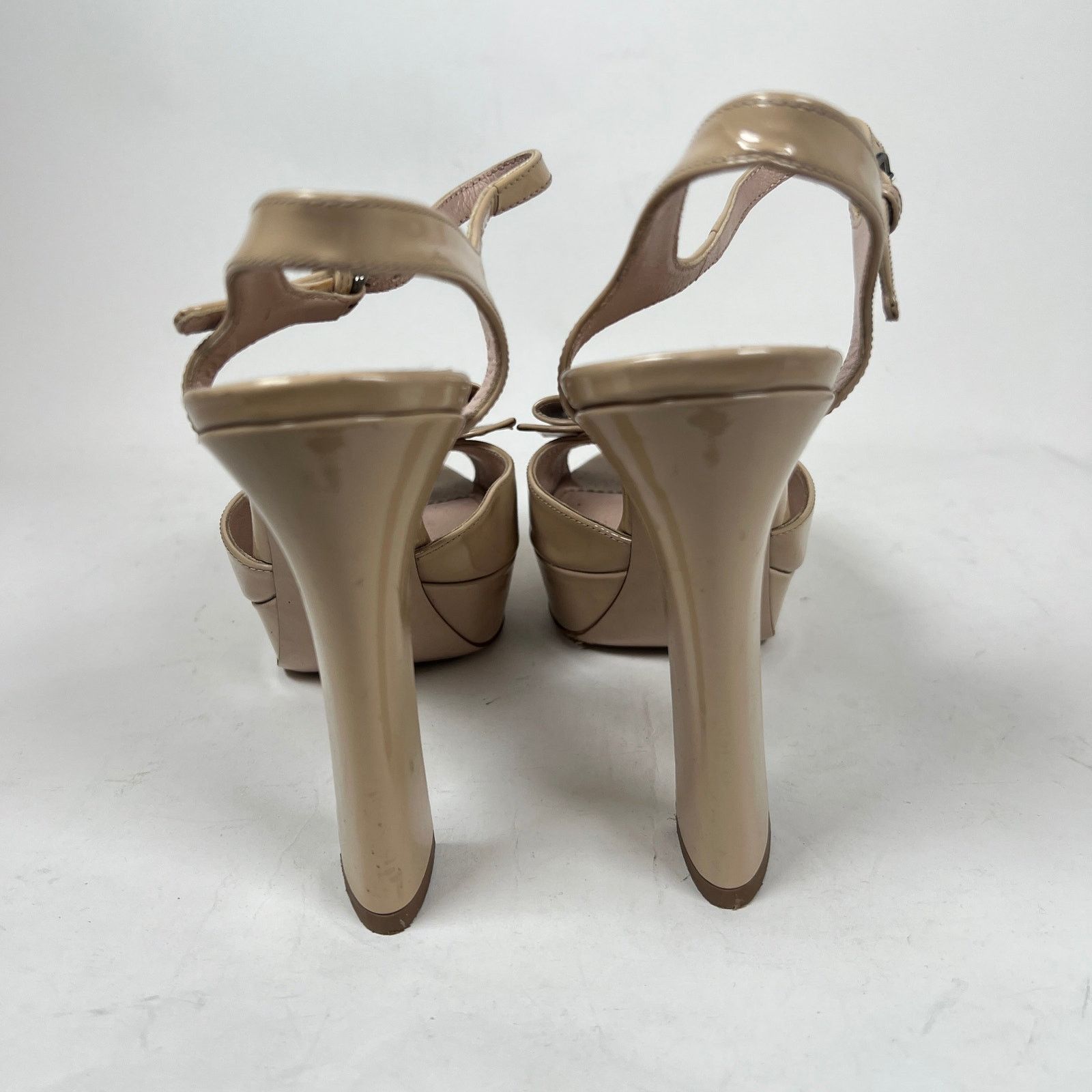 Miu Miu Miu Miu Beige Patent Leather Bow Heels Size 39 Size US 9 / IT 39 - 5 Thumbnail