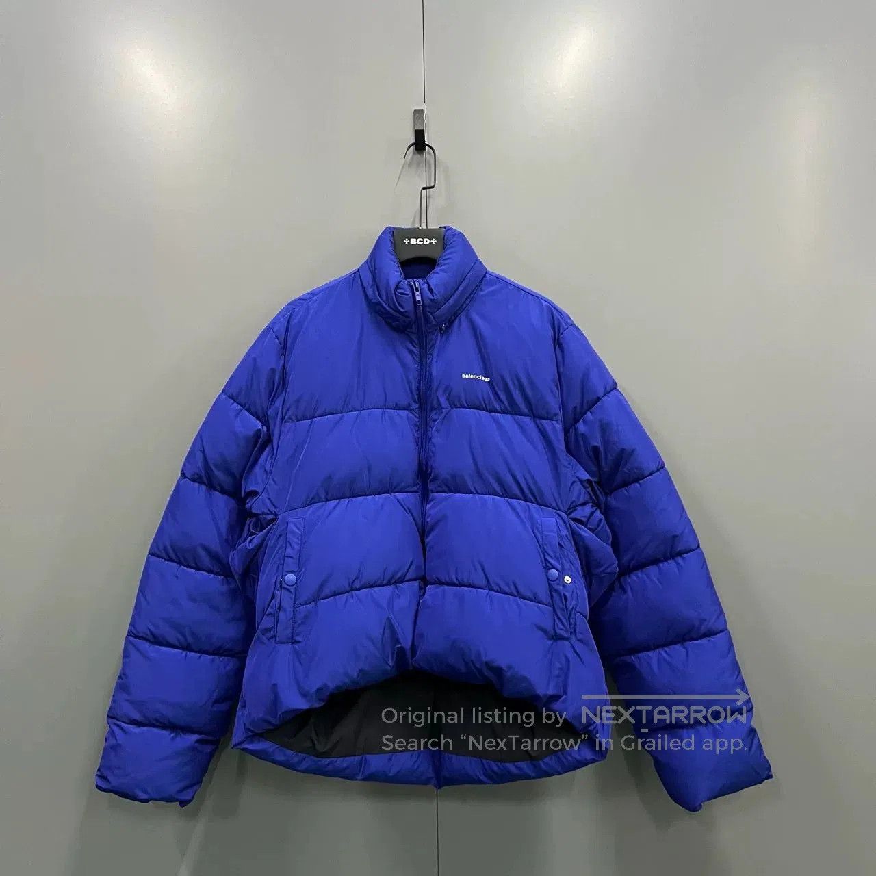 Balenciaga balenciaga electric blue puffer jacket. Size US L / EU 52-54 / 3 - 1 Thumbnail