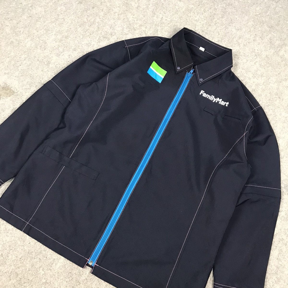 Japanese Brand Family Mart Uniform Japan zip jacket Size US M / EU 48-50 / 2 - 5 Thumbnail