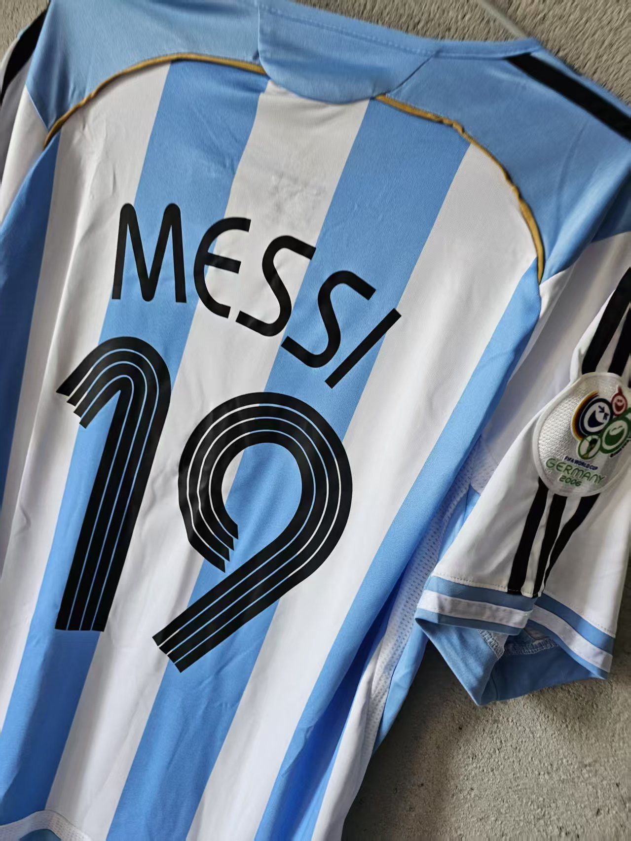 Other 2006 Argentina #19 Messi Jersey Home Size US S / EU 44-46 / 1 - 3 Thumbnail