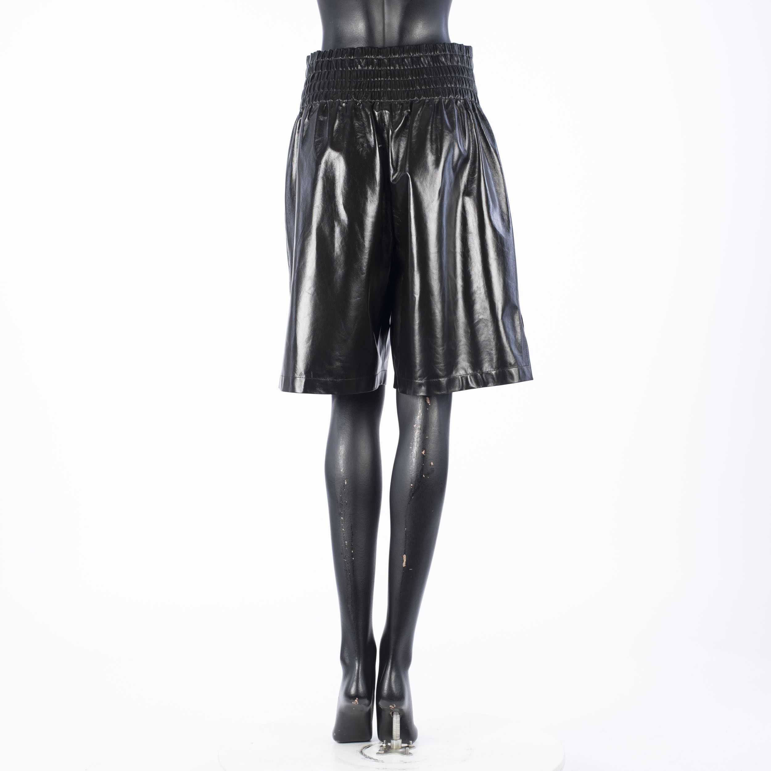 Bottega Veneta Loose Fit Shorts In Shiny Black Nappa Leather Size 26" / US 2 / IT 38 - 5 Thumbnail