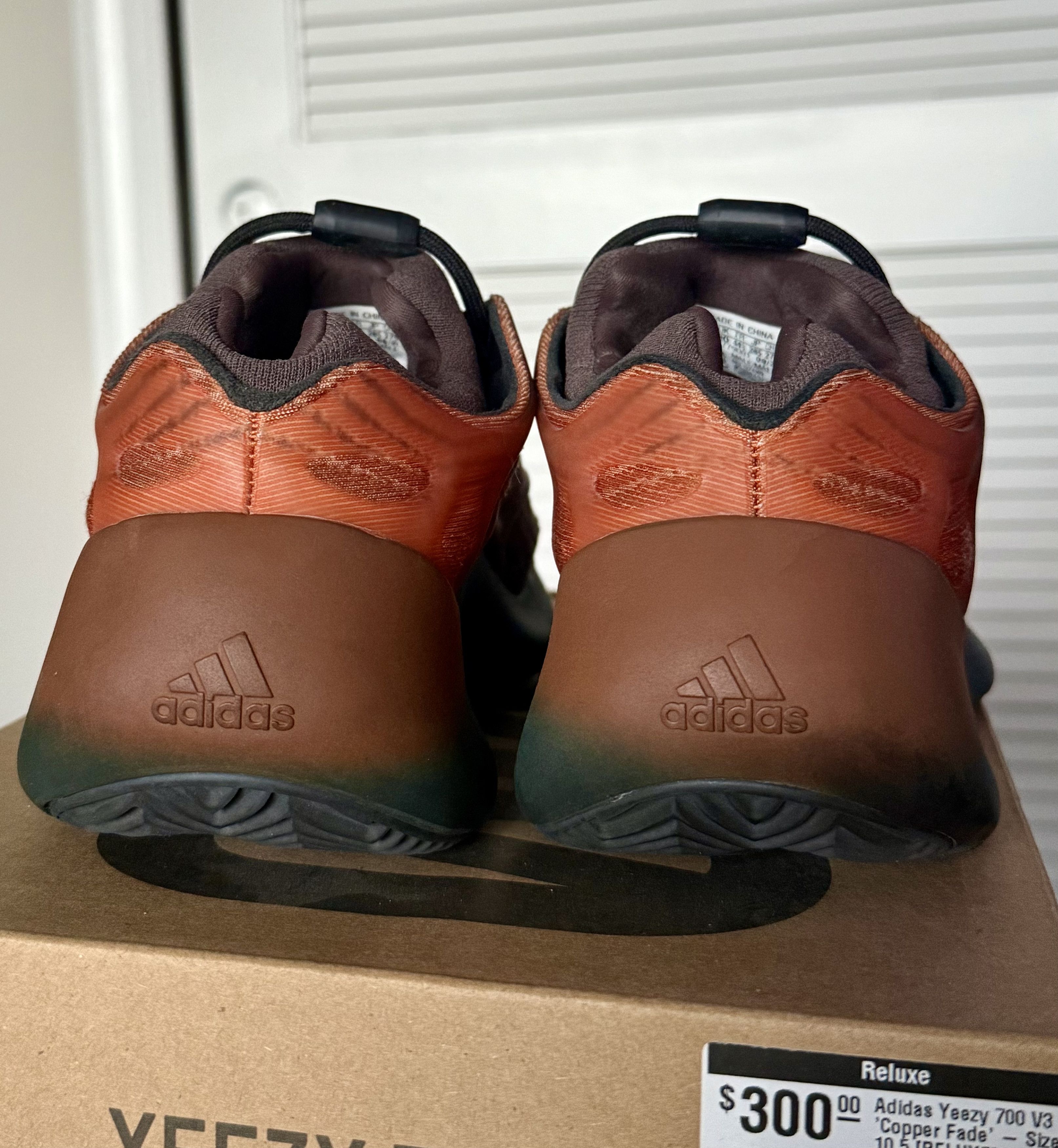 Yeezy Yeezy 700v3 copper fade Size US 10.5 / EU 43-44 - 5 Thumbnail