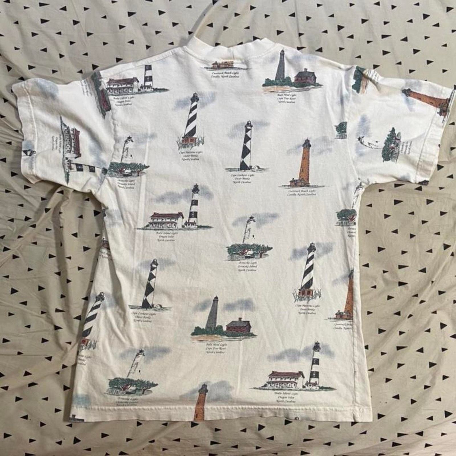 Fruit Of The Loom 90s north carolina light house tee shirt art unlimited m Size US M / EU 48-50 / 2 - 3 Thumbnail