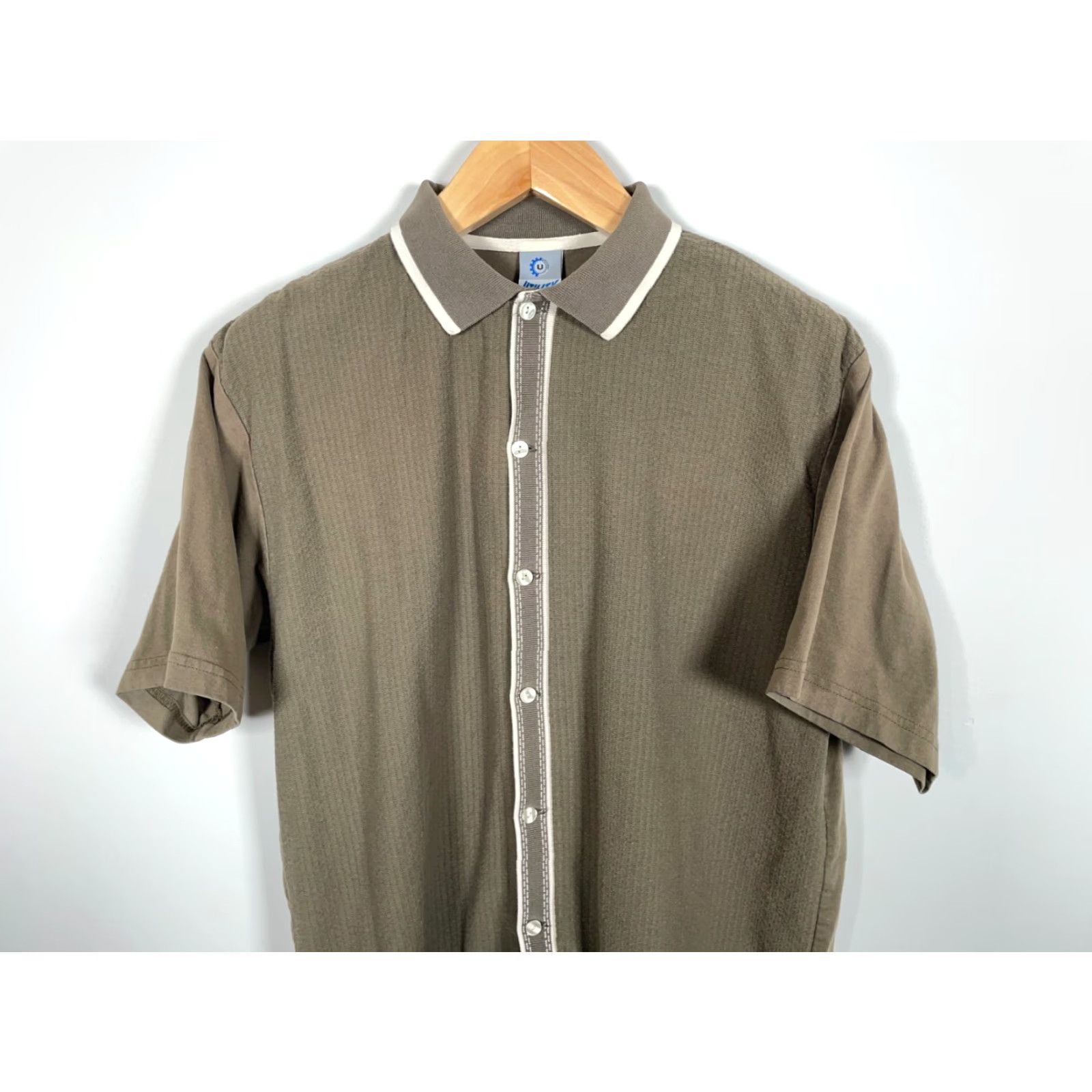 Vintage VINTAGE Utility Button-Up Short Sleeve Shirt Adult Large Green White Knit Front 90s Dad Retro Tony Soprano Style Mens Shirt Size US L / EU 52-54 / 3 - 7 Thumbnail
