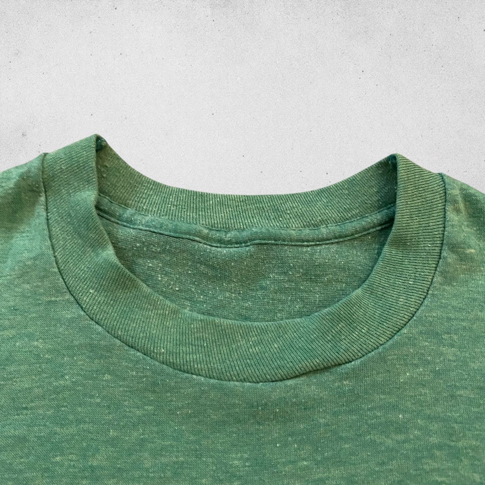 Vintage Vintage Classic Car Moq 11 Heather Green Paper Thin T Shirt Size US S / EU 44-46 / 1 - 3 Thumbnail