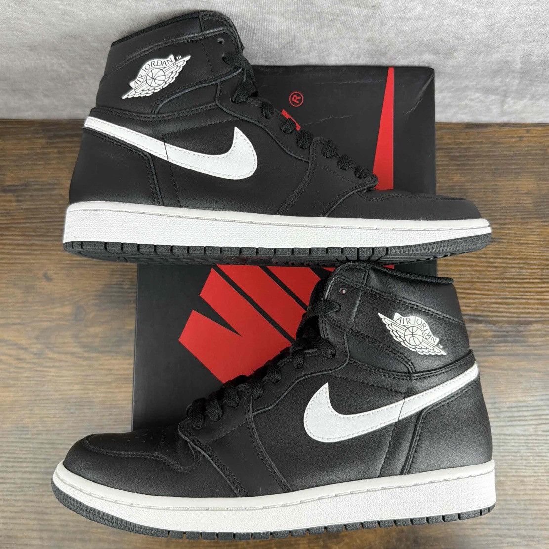 Jordan Brand Air Jordan 1 Retro High PRM Yin Yang 2016 555088-011 Black Size US 8.5 / EU 41-42 - 3 Thumbnail
