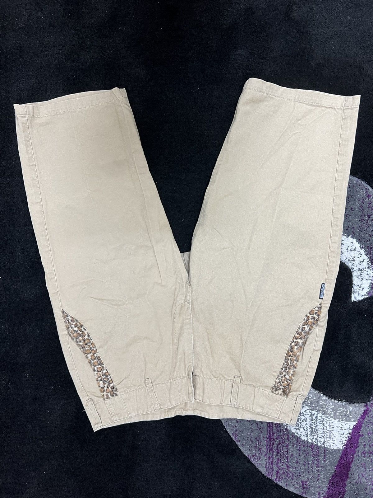 Bounty Hunter Vintage Bounty Hunter Animal Print Shorts Size US 34 / EU 50 - 1 Thumbnail