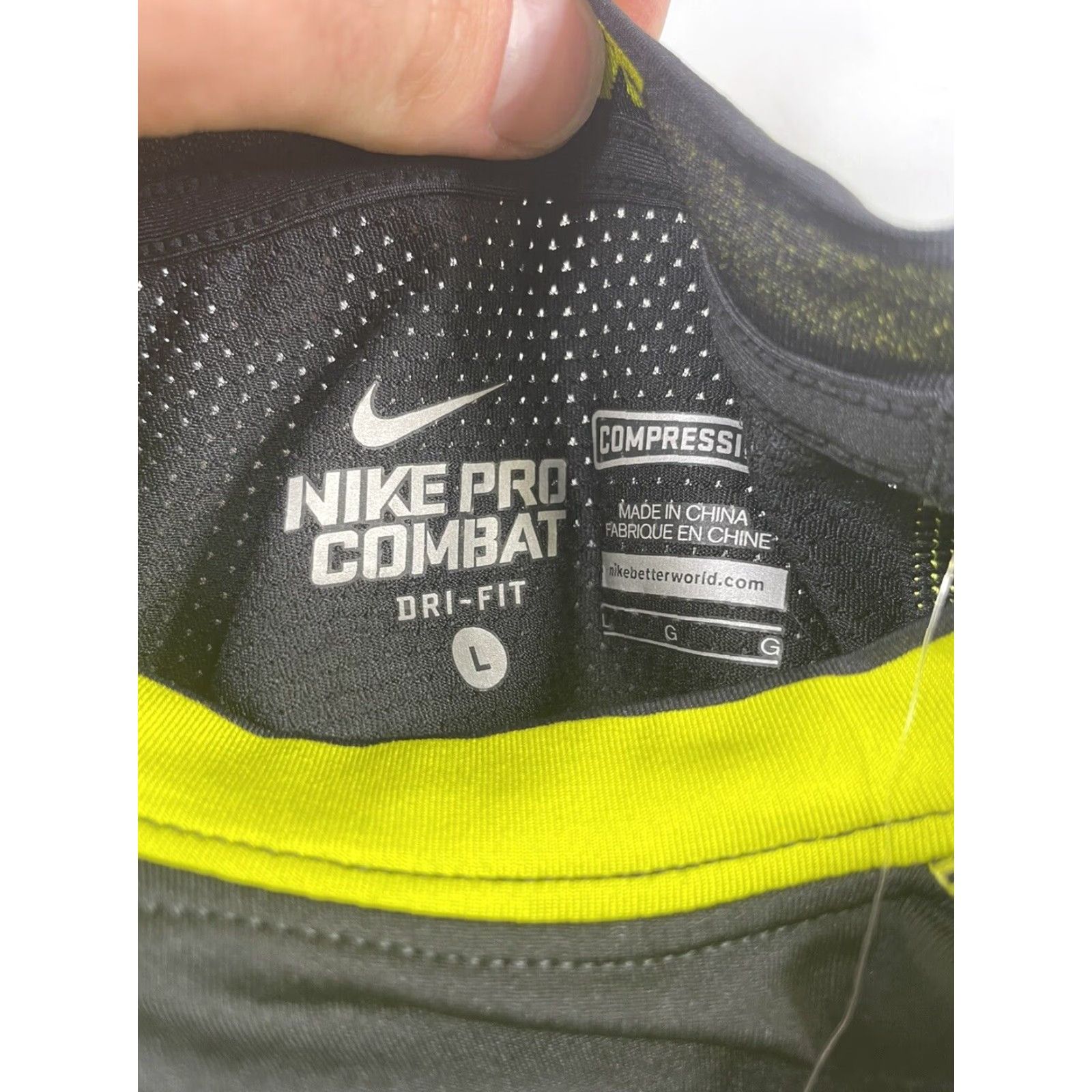 Nike NWT Nike Pro Combat Padded Shirt Men's Large Black Jersey Football Size US L / EU 52-54 / 3 - 3 Thumbnail