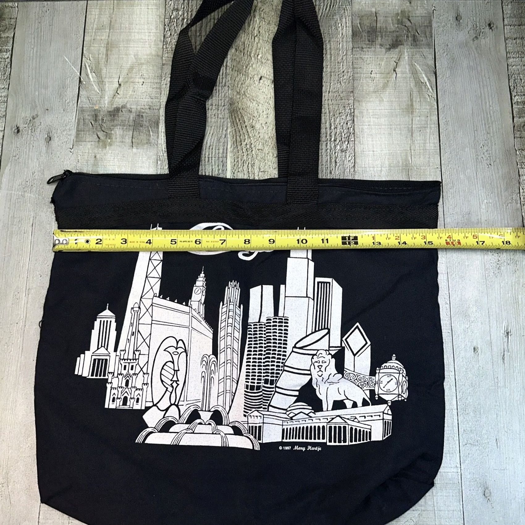 Vintage VINTAGE Chicago tote bag 1997 Mary Hartje Zipper Black Canvas Skyline Bag Womens/Mens Size ONE SIZE - 3 Thumbnail