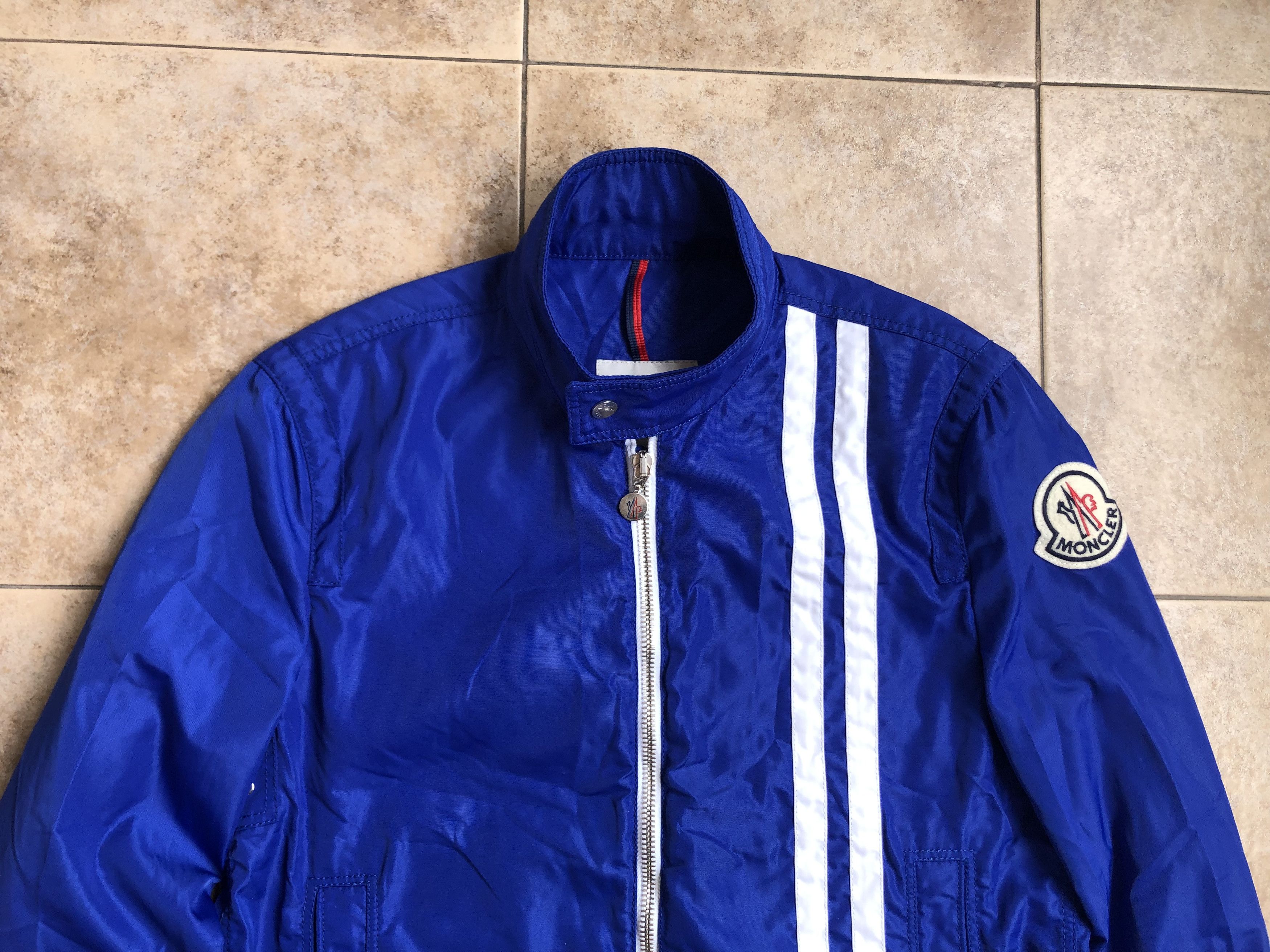 Moncler Moncler Big Logo Blue Lightweight Jacket Size 3 Size US L / EU 52-54 / 3 - 2 Thumbnail